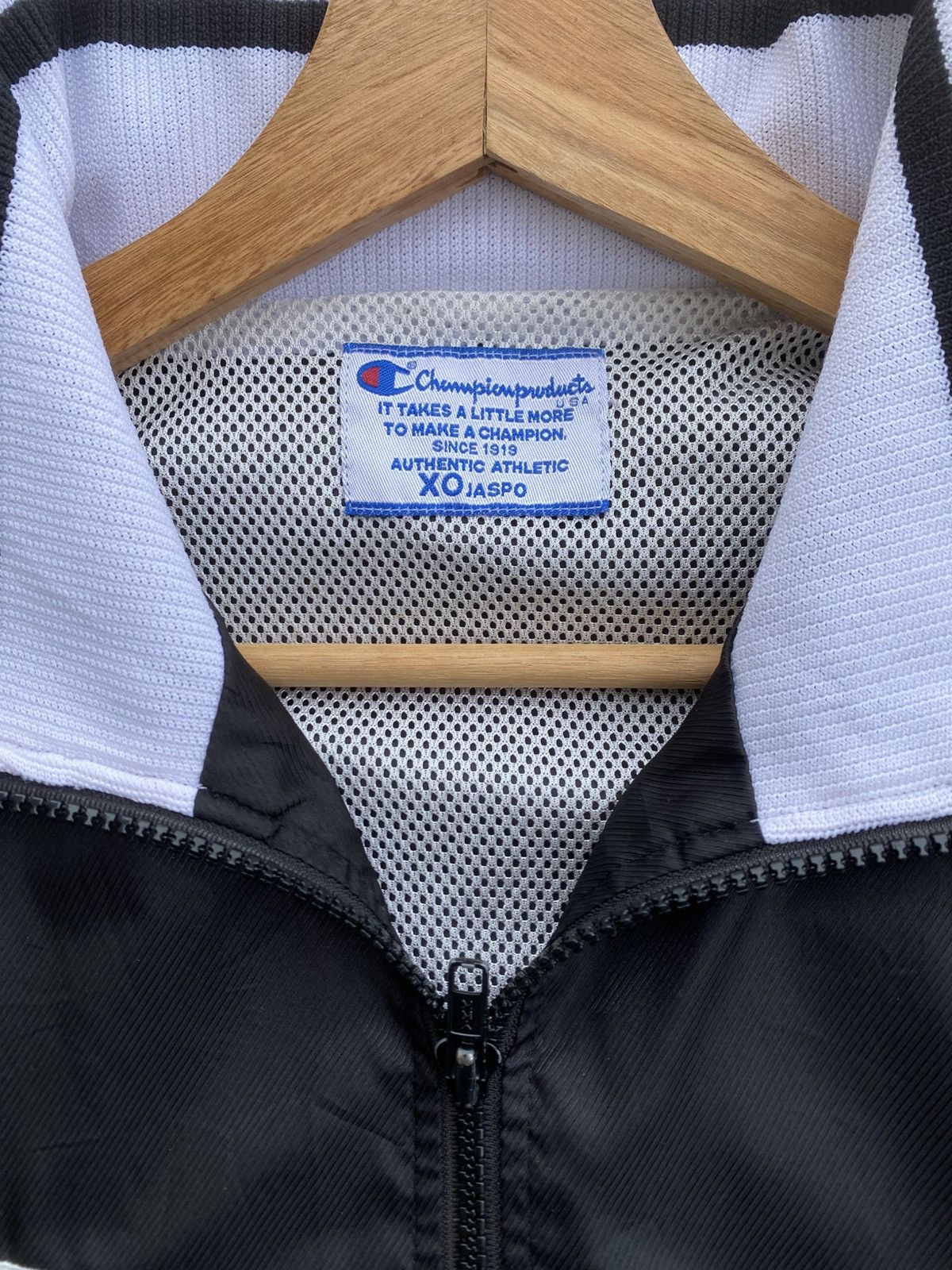 Champion Rare Vintage Champions Windbreaker/ Jacket Size US XL / EU 56 / 4 - 8 Thumbnail