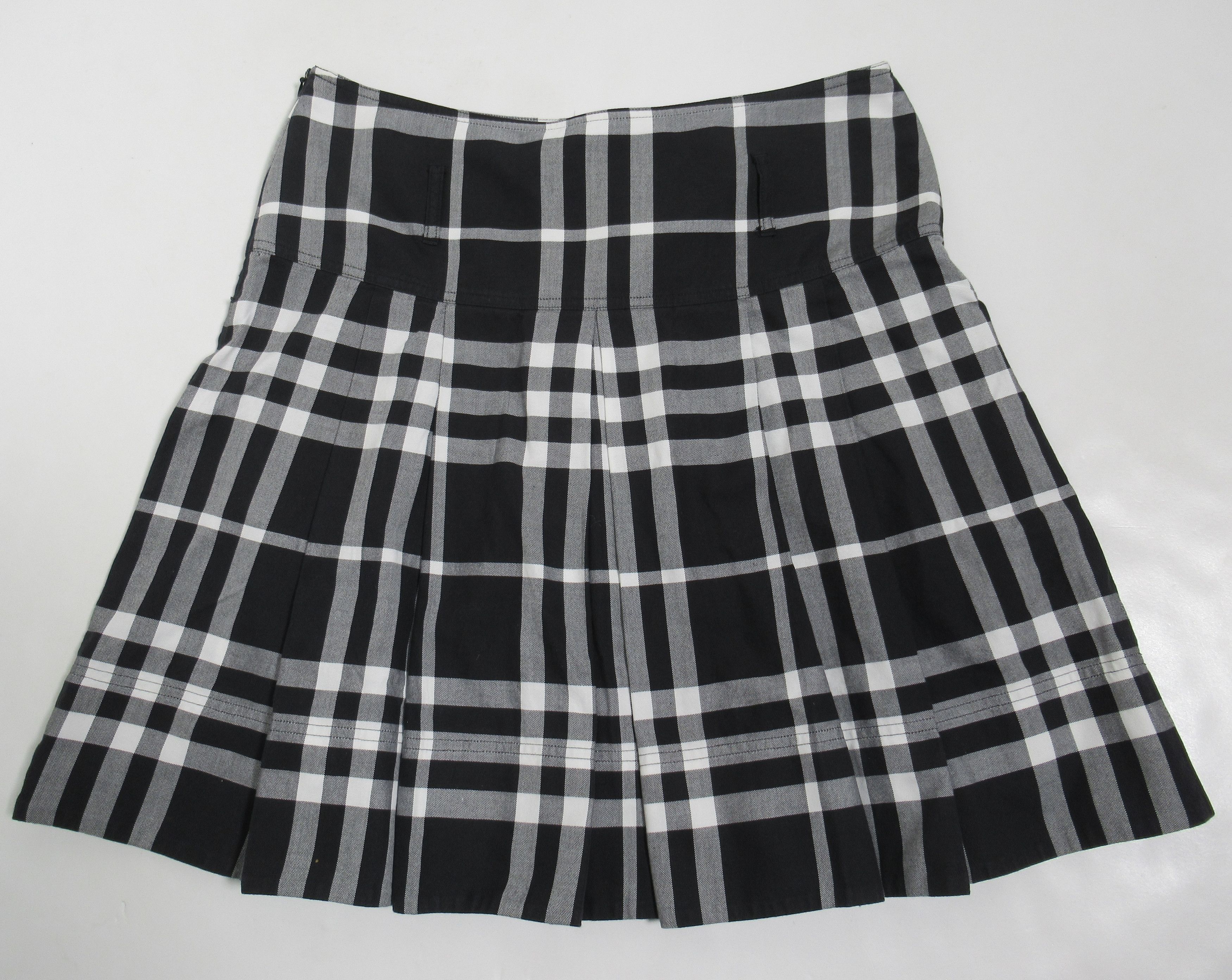 Burberry Burberry London Women's Pleated Plaid Skirt Black Size 30" / US 8 / IT 44 - 7 Thumbnail