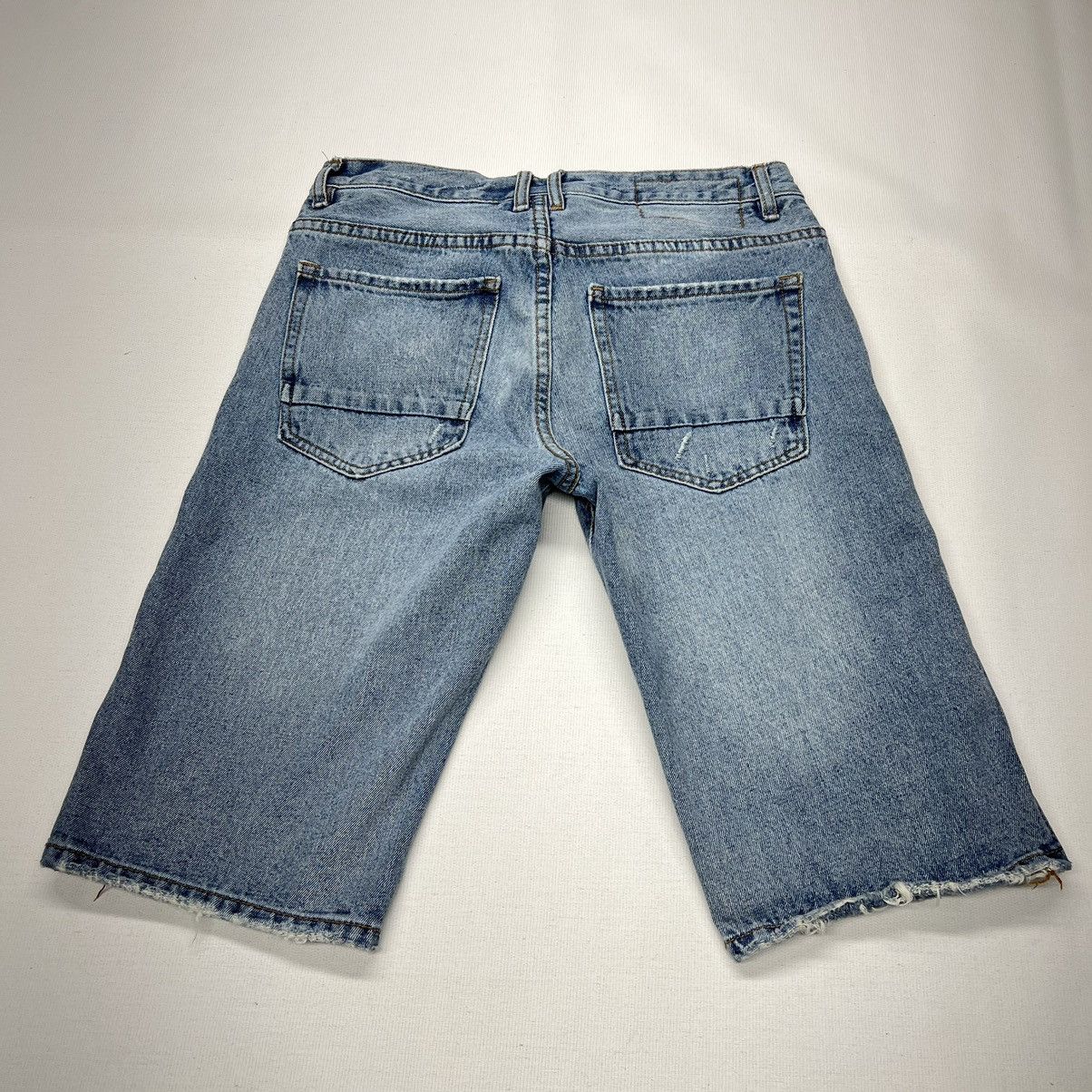 Cotton On Cotton On Jean Shorts Blue 90s Denim Distressed Ripped Faded Size US 28 / EU 44 - 12 Thumbnail