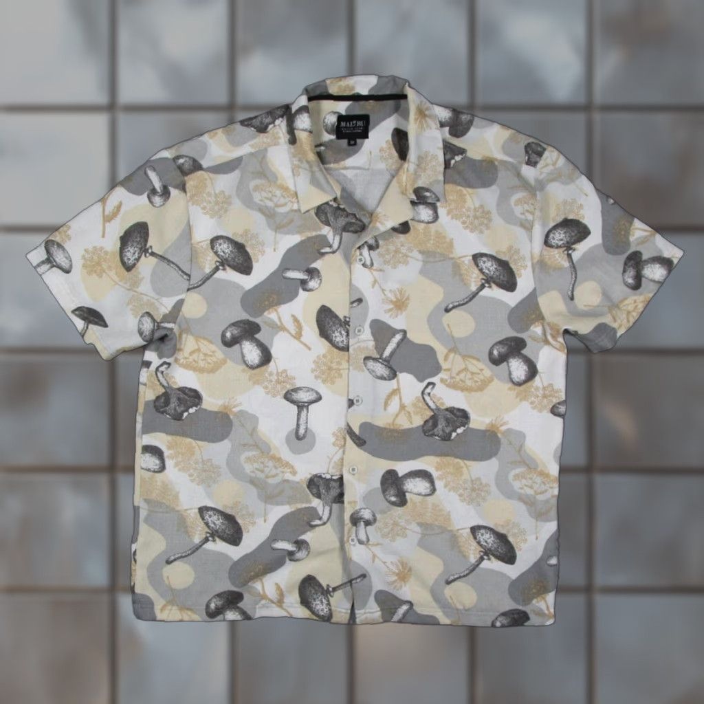 Vintage Malibu Beach Club Shirt Mens 3XL Beige Mushroom Tropical Button Up Resort Size US XXL / EU 58 / 5 - 1 Thumbnail