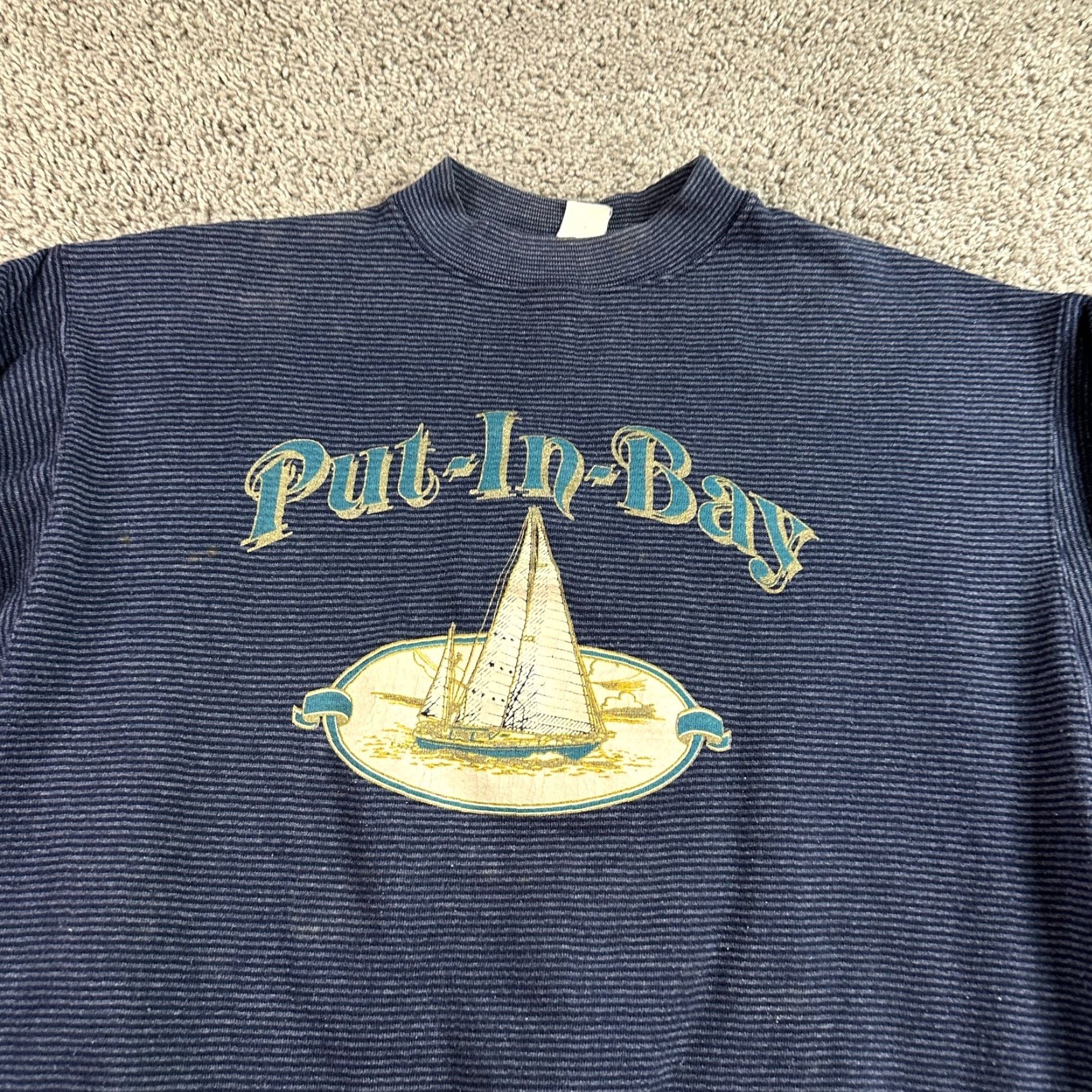 Fruit Of The Loom VINTAGE Sweatshirt Mens Large Blue Put In Bay Ohio Sailing Sail Boat Crewneck Size US L / EU 52-54 / 3 - 3 Thumbnail