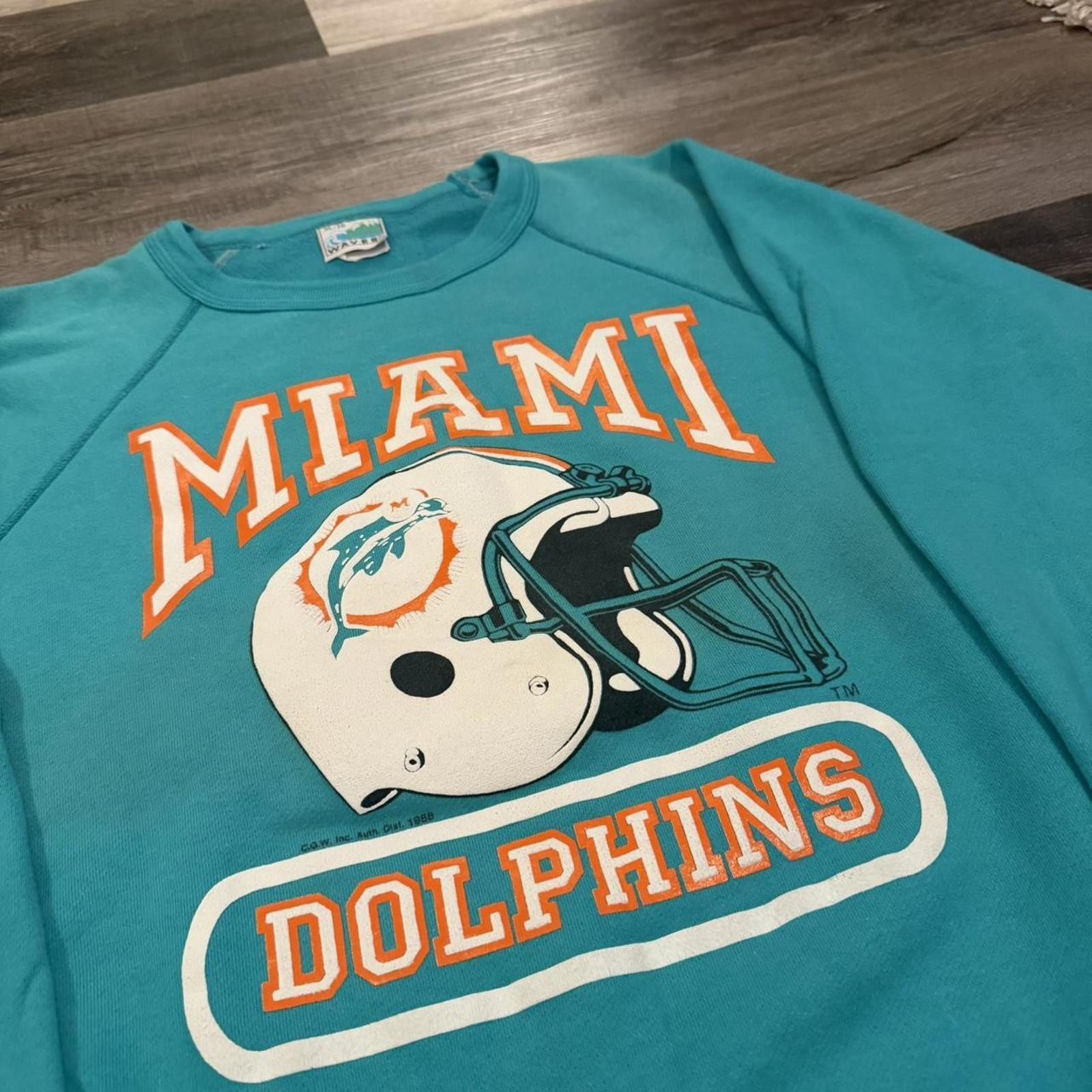 Other Vintage Miami dolphins football helmet crewneck sweatshirt Size US XL / EU 56 / 4 - 1 Thumbnail