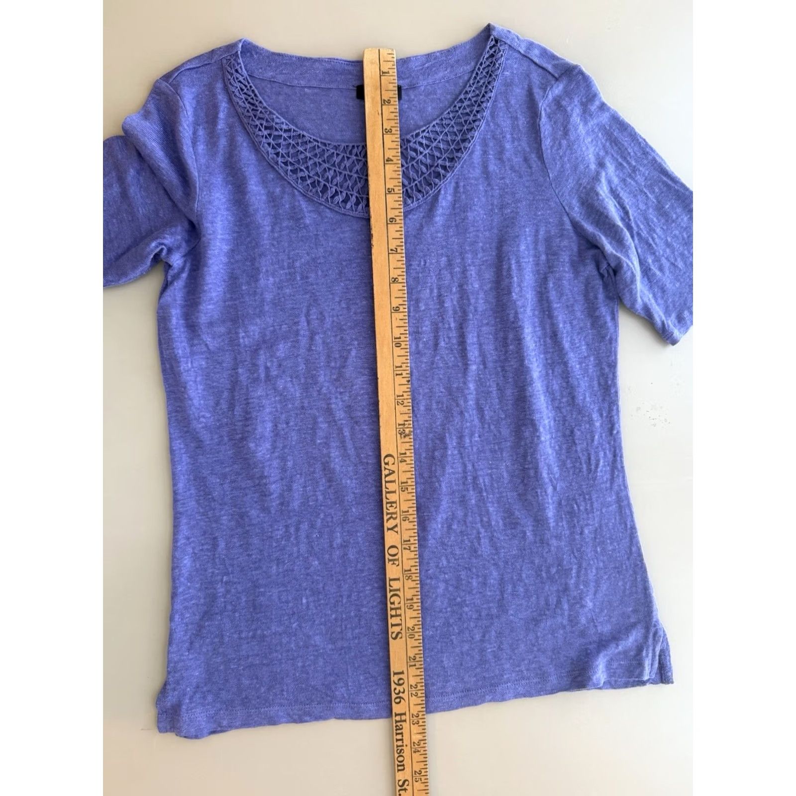 Talbots Talbots Shirt Womens Petite Small Purple Short Sleeve Smocking Top Linen Casual T-Shirt Size S / US 4 / IT 40 - 6 Thumbnail