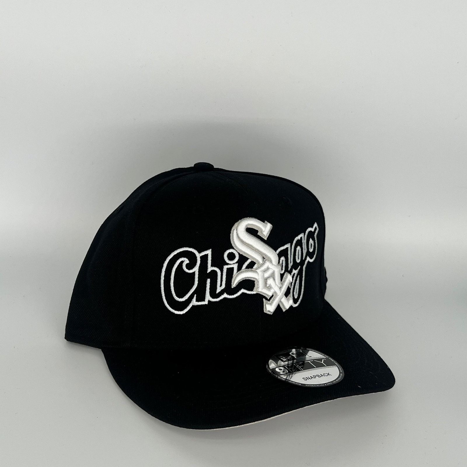 New Era Black Chicago White Sox Sox Overlap New Era MLB 9Fifty Size ONE SIZE - 1 Thumbnail
