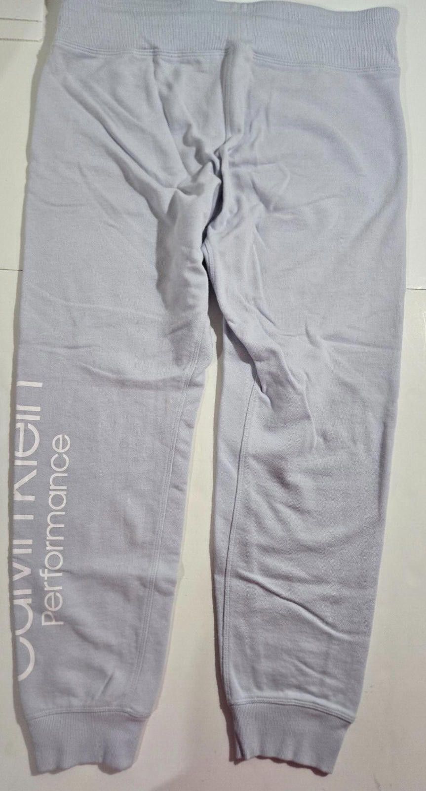 Calvin Klein Calvin Klein Performance Sweatpants Active Jogger Gray EUC Size 32" / US 10 / IT 46 - 5 Thumbnail