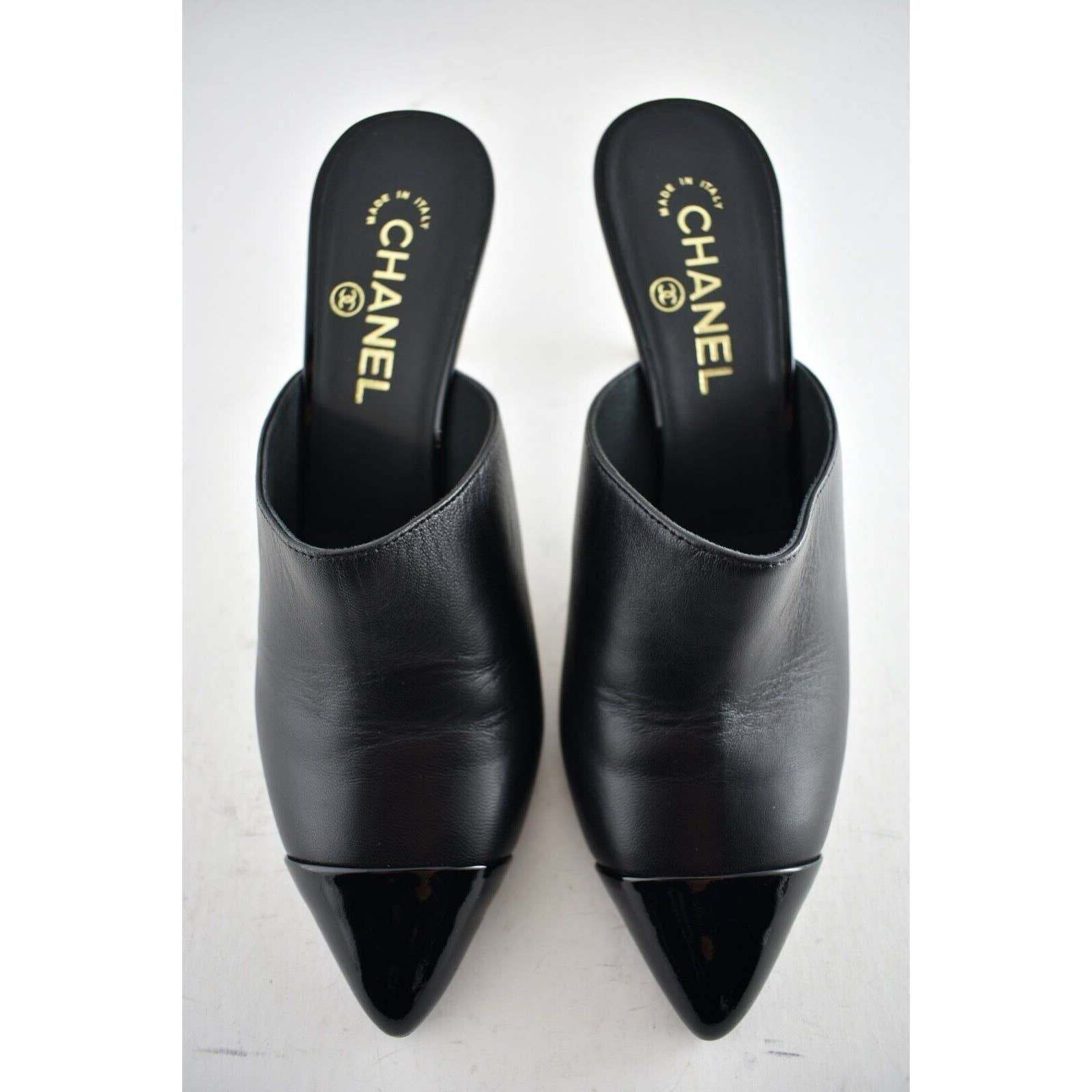 Chanel 20C Paris Rome Pearl CC Mule Slide Backless Heel Pump 40.5 Size US 10.5 / IT 40.5 - 4 Thumbnail