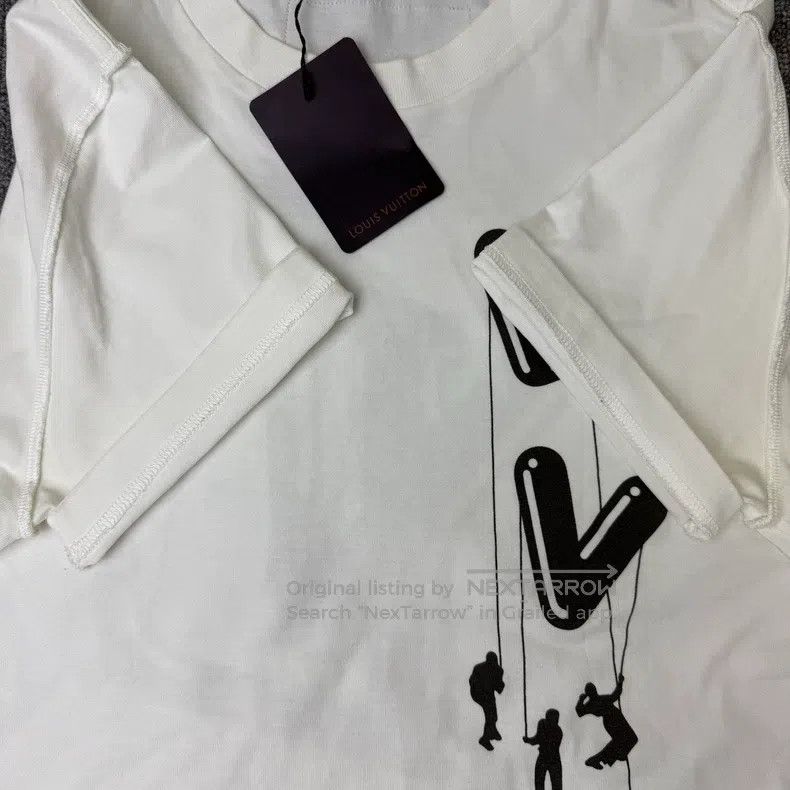 Louis Vuitton Louis Vuitton Paratrooper print crewneck pullover short sl Size US S / EU 44-46 / 1 - 4 Thumbnail