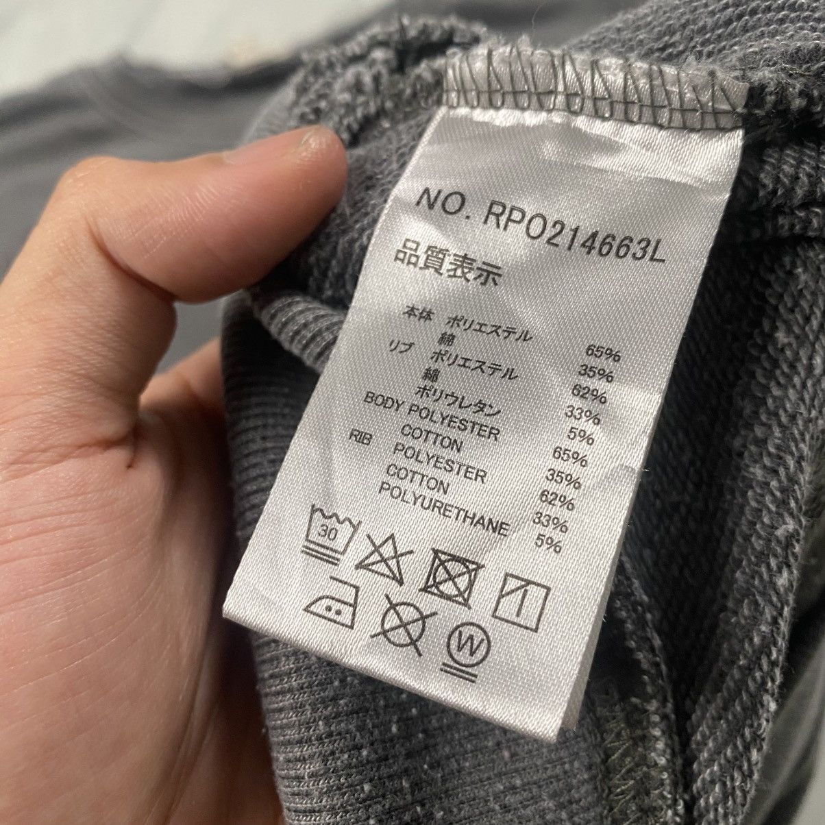 Quiksilver Vintage y2k Roxy Quiksilver Washed Grey Crewneck Size US L / EU 52-54 / 3 - 7 Thumbnail