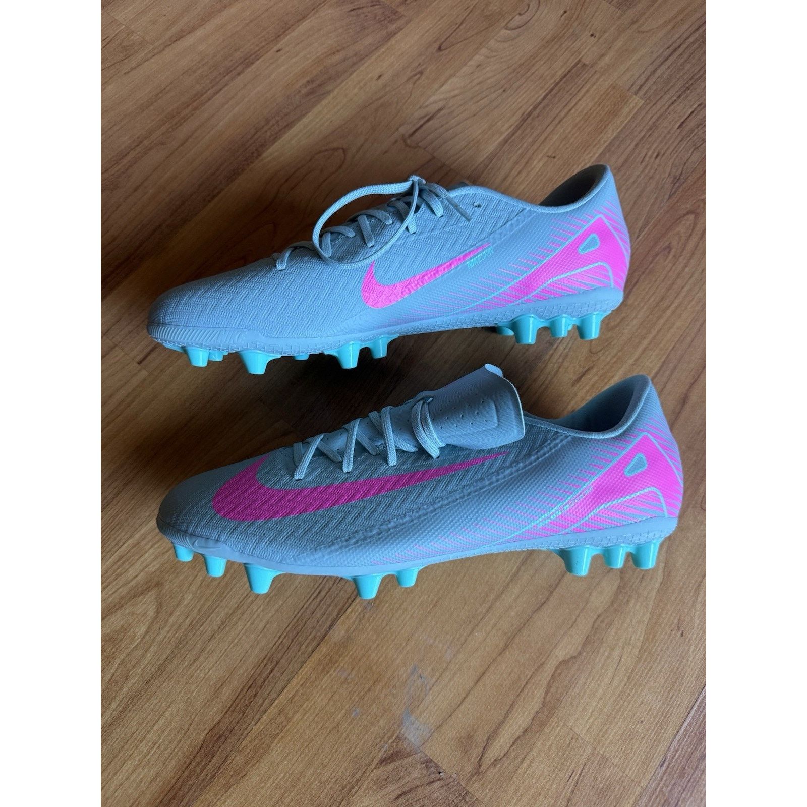 Nike Nike Men’s Soccer Cleats - Size 10 Mercurial Vapor 16 Size US 10 / EU 43 - 1 Thumbnail