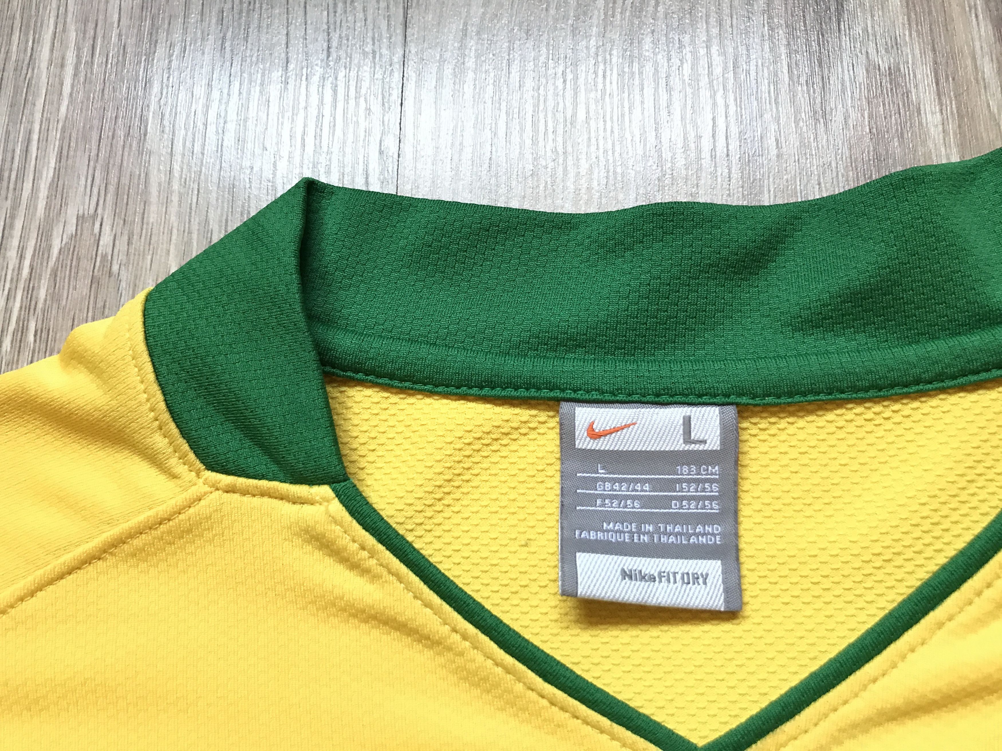 Nike × Vintage Vintage Nike Brazil Football Shirt Size US L / EU 52-54 / 3 - 4 Thumbnail