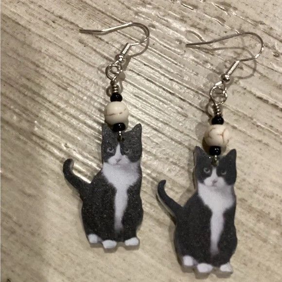 Other Adorable Black and White Cat Earrings Size US XL / EU 56 / 4 - 1 Thumbnail