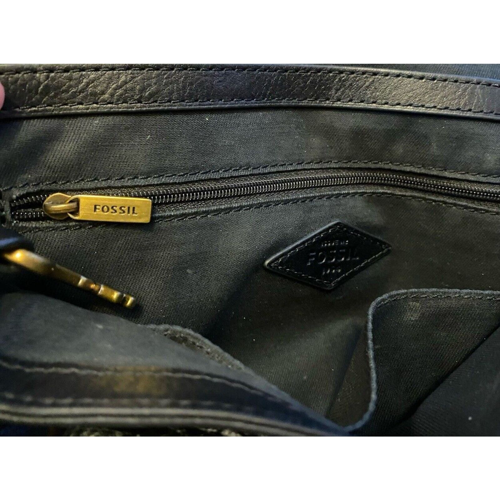 Fossil VTG Fossil Saddle Flap Soft Leather Bag Womens Handbag Black Size ONE SIZE - 8 Thumbnail