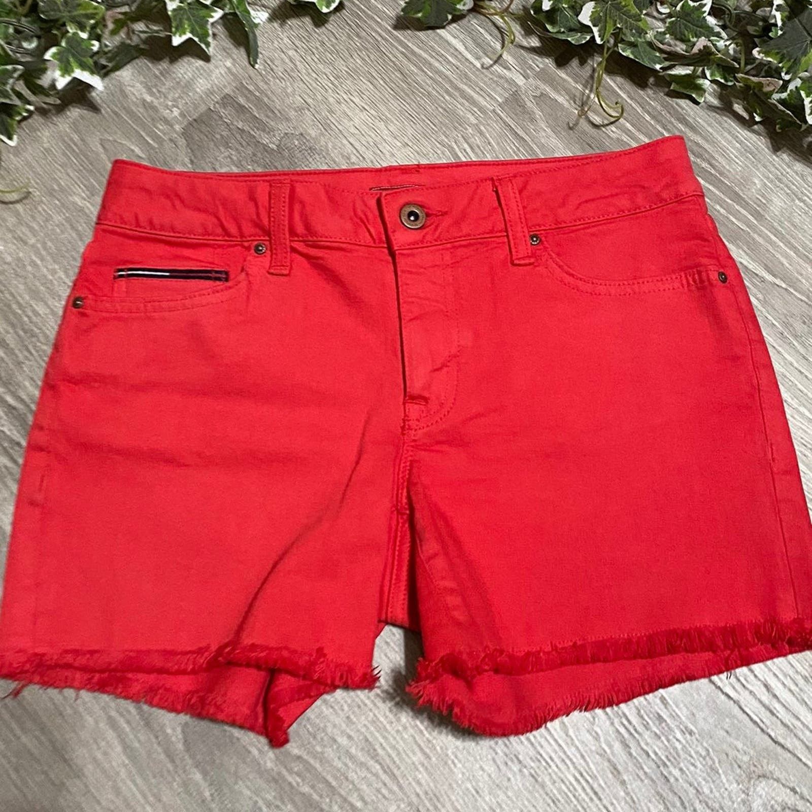 Tommy Hilfiger Tommy Hilfiger Shorts Size 22" - 1 Thumbnail