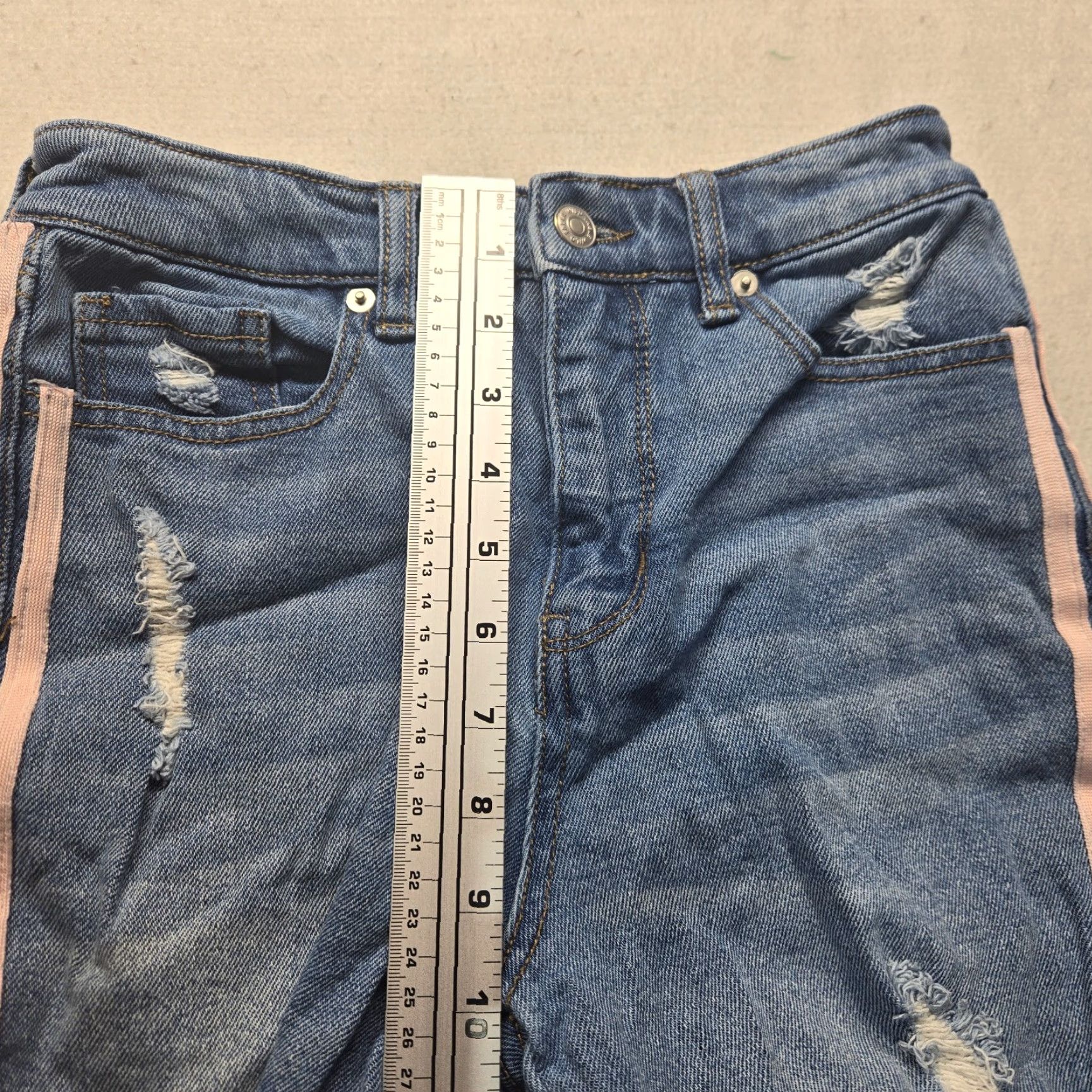 Vintage Wild Fable Jeans Women Dress? No, it's Wild Fable Blue Jeans Pink Stripes Destroyed Denim Pants Adult Women's Size 0 Size 25" / US 0 / IT 36 - 6 Thumbnail