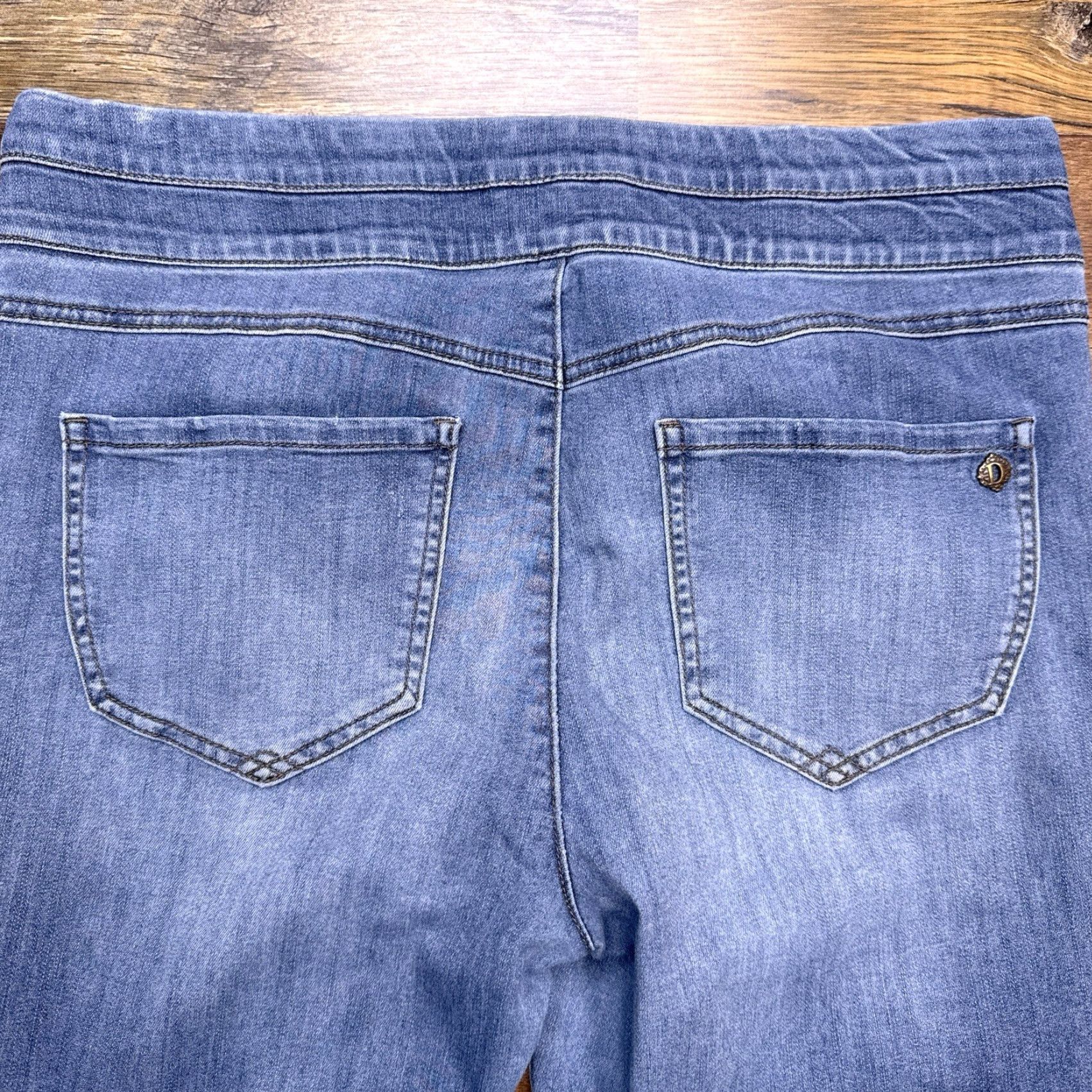 Vintage Democracy Blue 12 Distressed High Rise Ankle Skimmer Jeans User: Democracy Blue 12 Distressed High Rise Ankle Skimmer Jeans Size 34" / US 12 / IT 48 - 6 Thumbnail