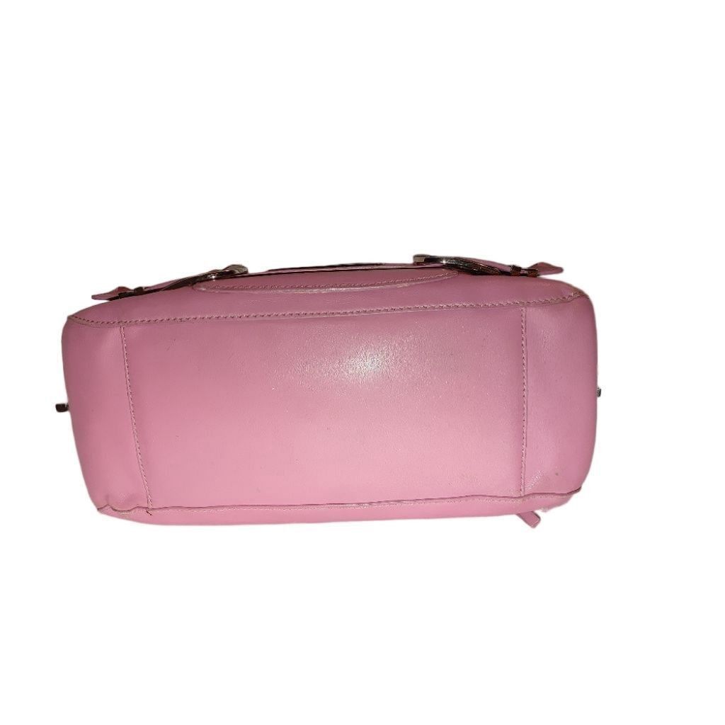 The Unbranded Brand Charles David Leather Shoulder Bag in Bubble Gum Pink Size ONE SIZE - 11 Thumbnail