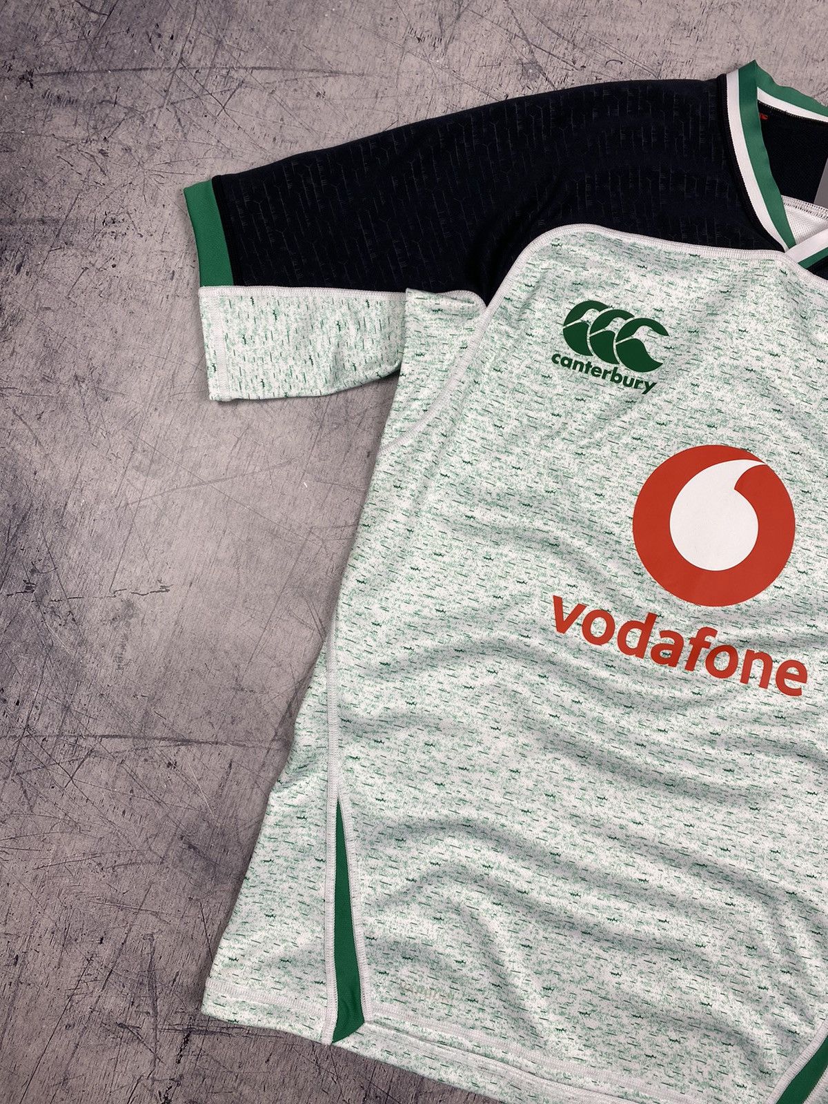 Canterbury of New Zealand Canterbury Ireland Rugby Union Jersey Size US S / EU 44-46 / 1 - 4 Thumbnail