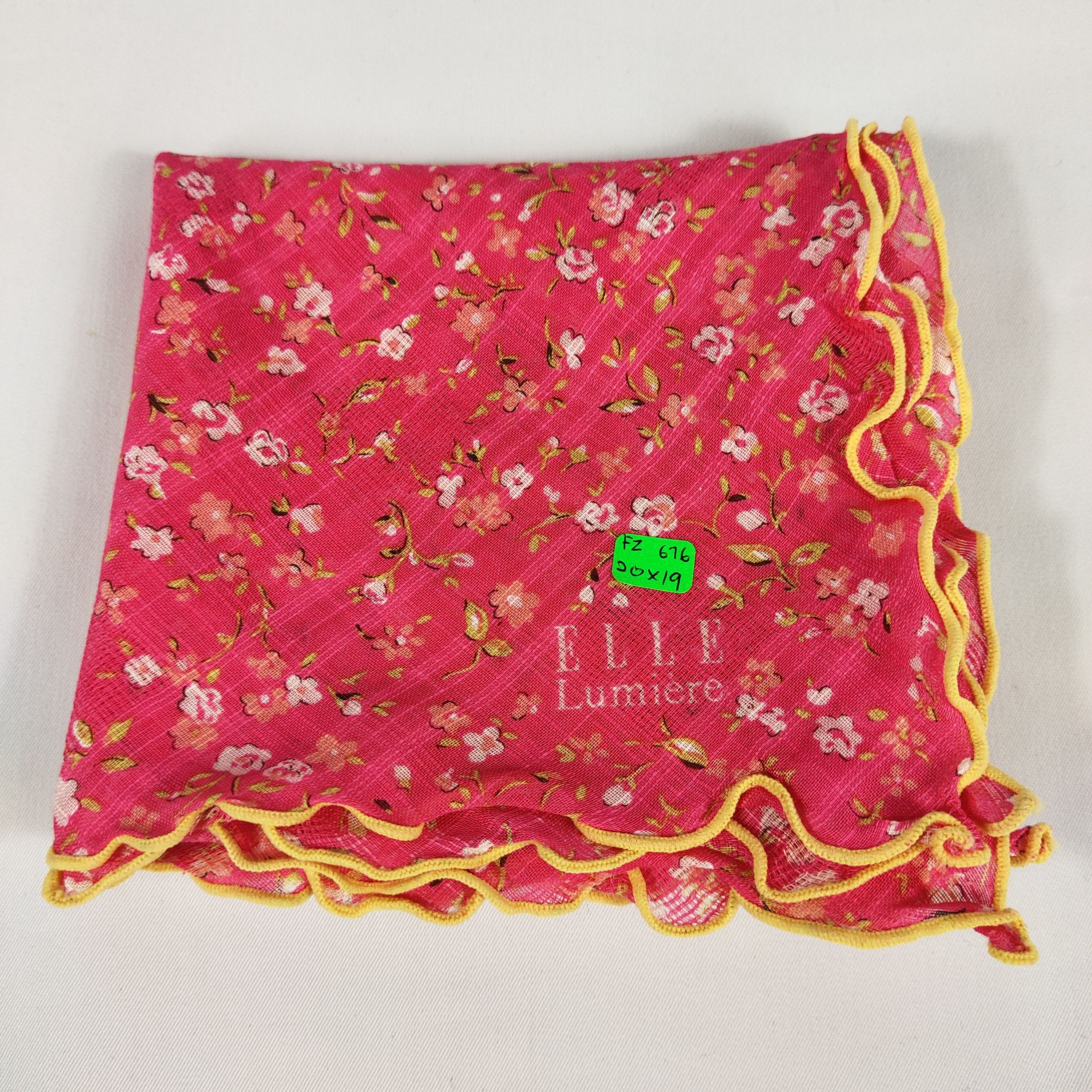 Vintage Elle Handkerchief / Neckerchief / Bandana FZ676 Size ONE SIZE - 2 Thumbnail