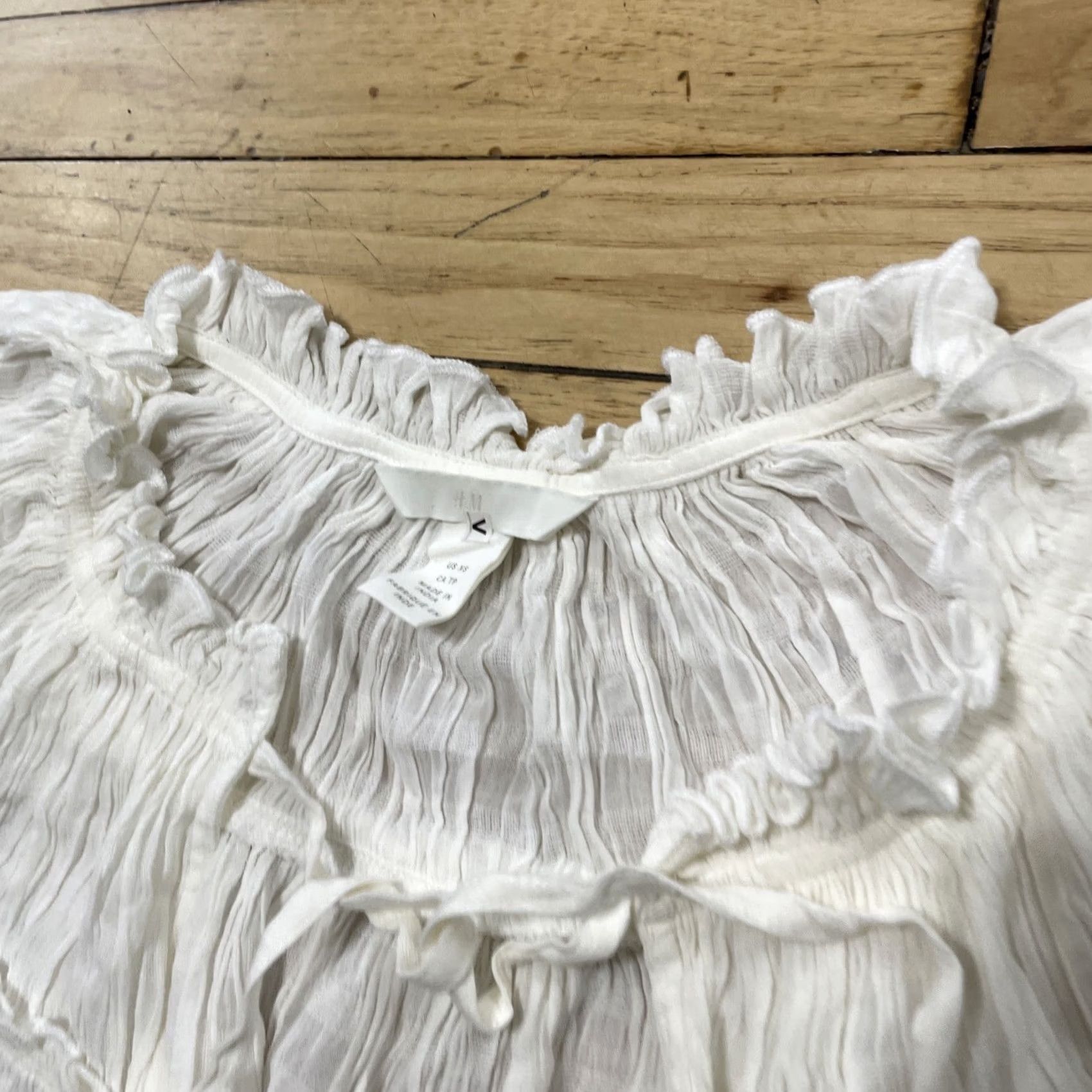 H&M H&M Top Women XS White Pirate Romantic Shirt Oversize Boho Frills Hippie Western Shirt Size XS / US 0-2 / IT 36-38 - 5 Thumbnail