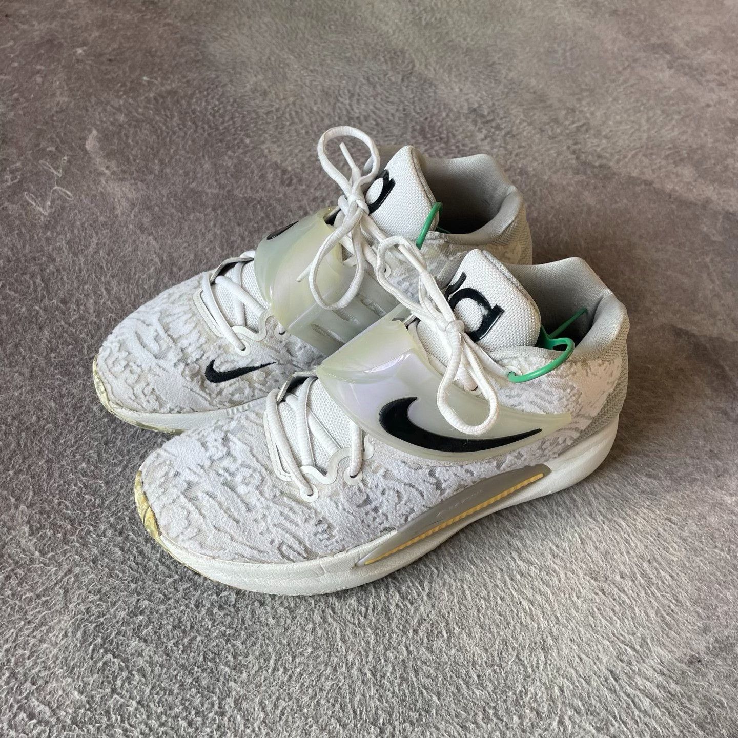 Nike Nike White Lowtop Sneakers 42.5 Men Size US 9.5 / EU 42-43 - 1 Thumbnail