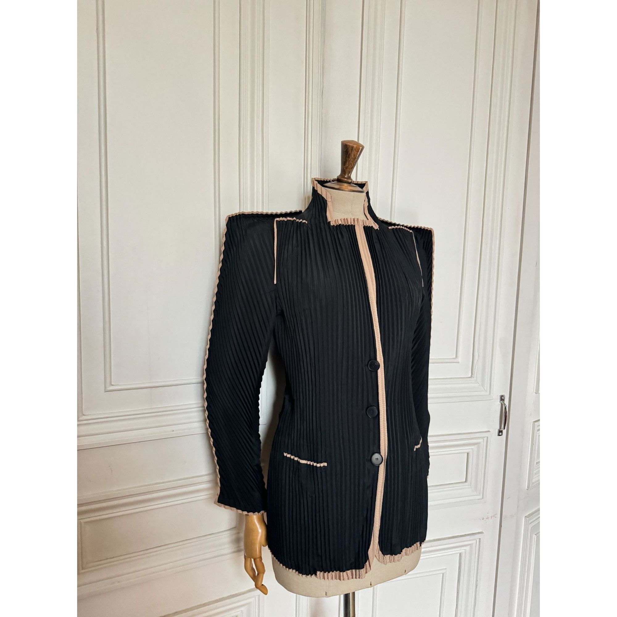 Jean Paul Gaultier Rare Black Pleated Jacket Size M / US 6-8 / IT 42-44 - 3 Thumbnail
