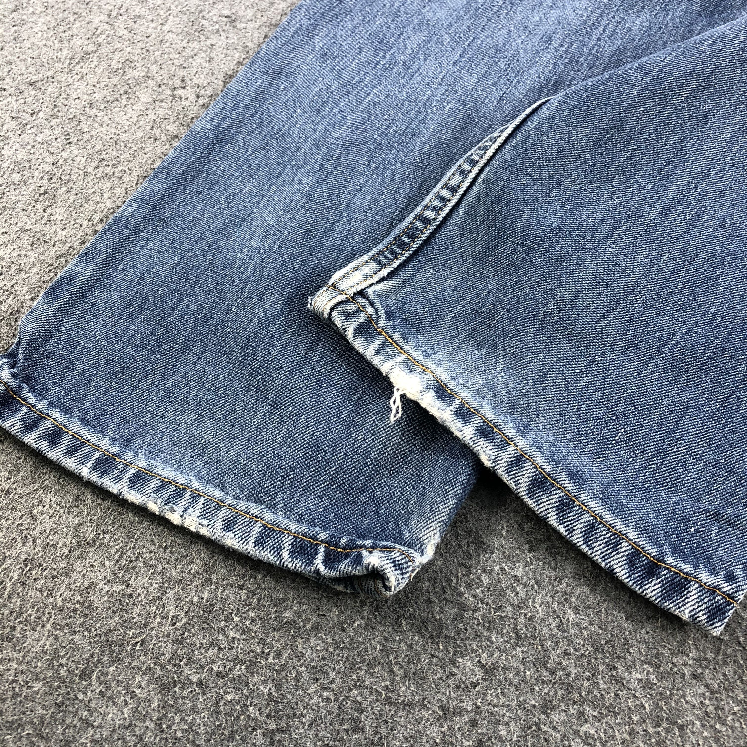 Levi's Vintage Levis 550 Jeans Faded Blue Stone Wash Denim-J990 Size US 32 / EU 48 - 6 Thumbnail