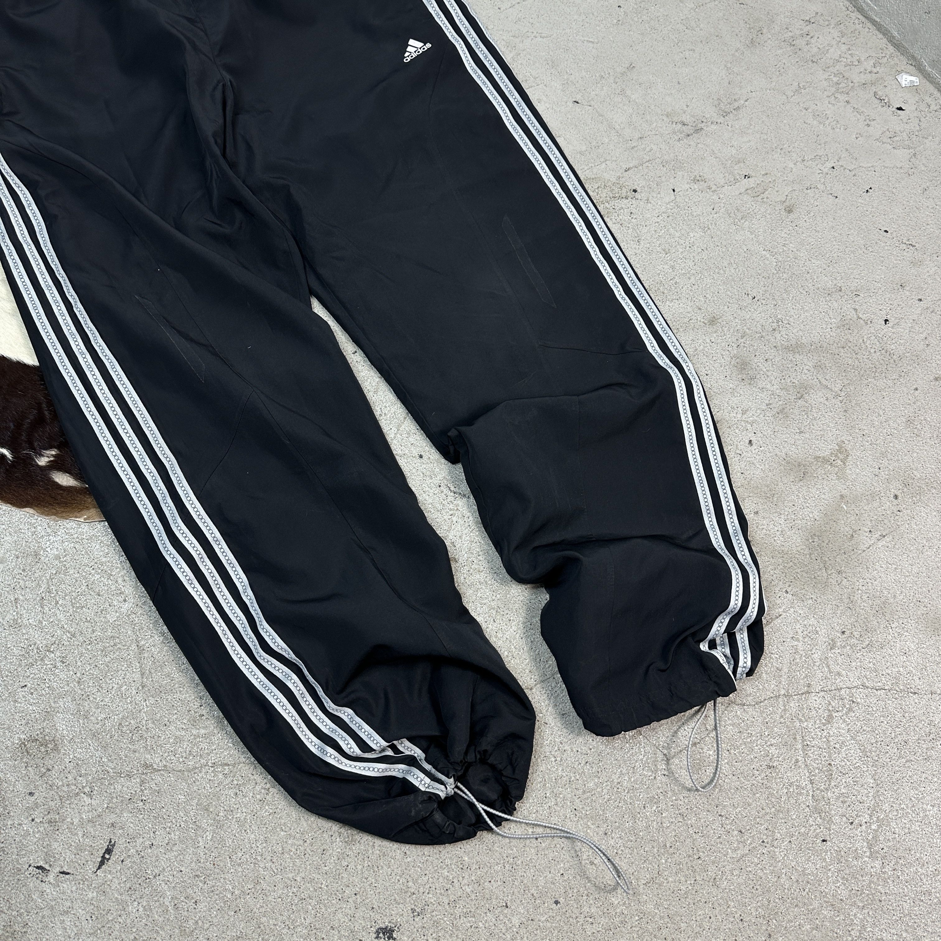 Adidas × Vintage Vintage Sportswear Y2K Archival Adidas Baggy Sweatpants Size US 34 / EU 50 - 2 Thumbnail