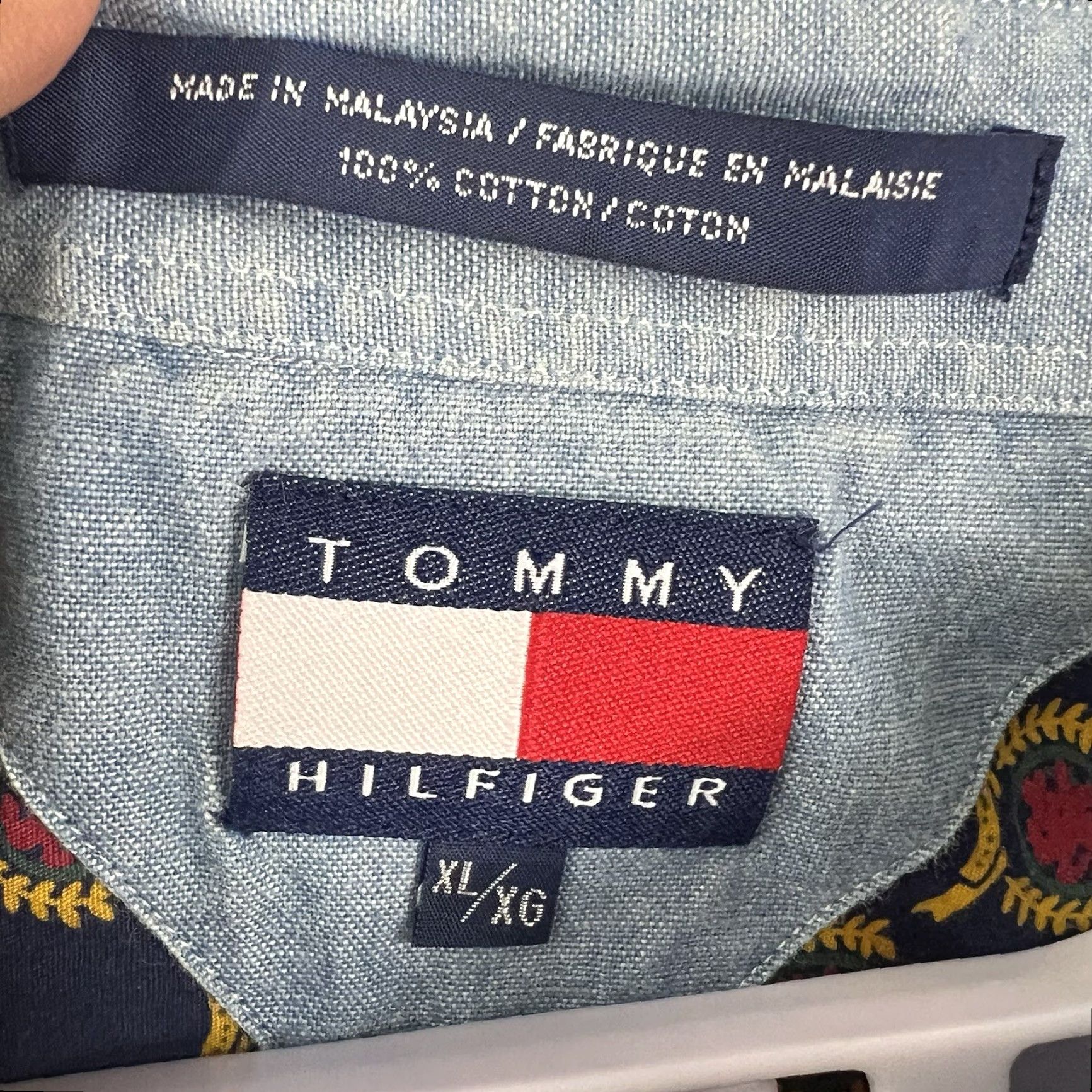 Tommy Hilfiger VINTAGE Tommy Hilfiger Men's Button-Down Shirt XL Blue Geometric Pattern Long Sleeve Casual Business Size US XL / EU 56 / 4 - 5 Thumbnail