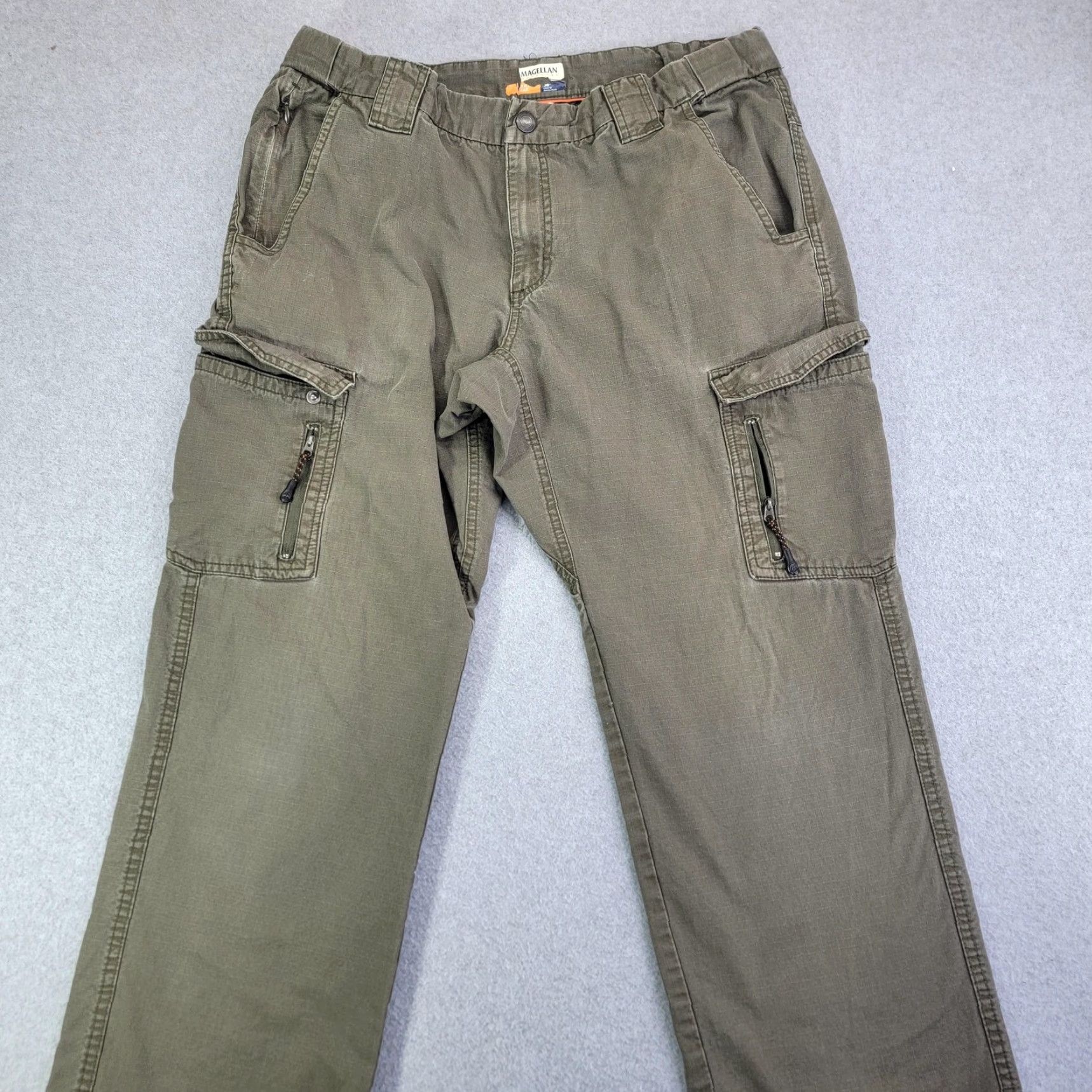 Vintage Magellan Outdoors Pants Mens 36x32 Green Cargo Canvas Elastic Waist Pockets Size US 36 / EU 52 - 2 Thumbnail