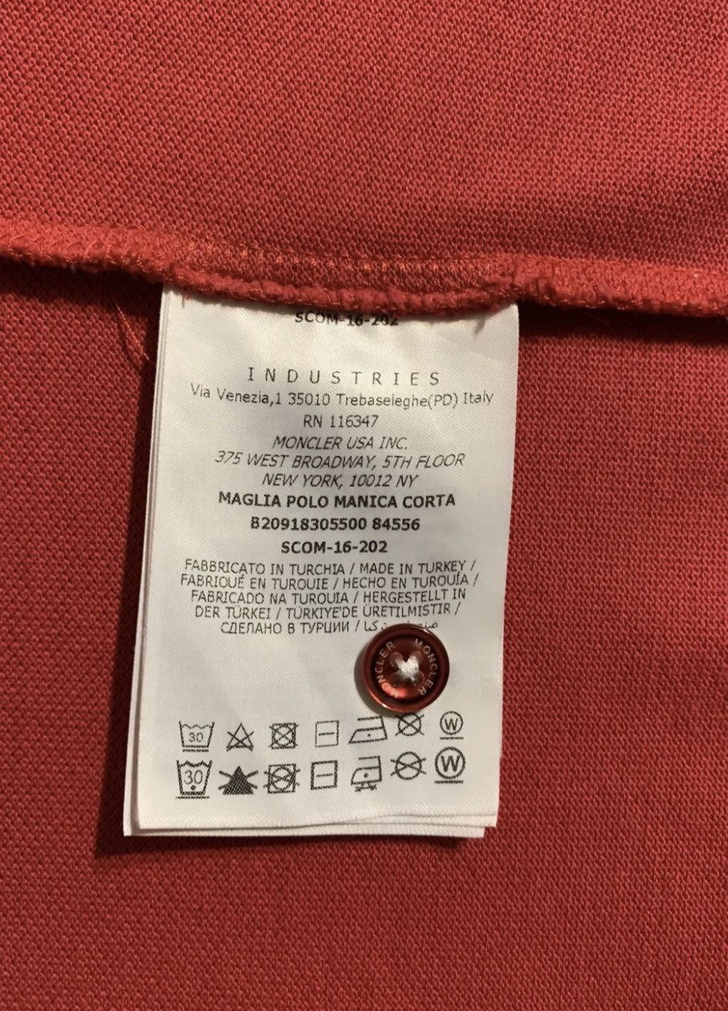 Moncler Moncler polo size M red Size US M / EU 48-50 / 2 - 7 Thumbnail