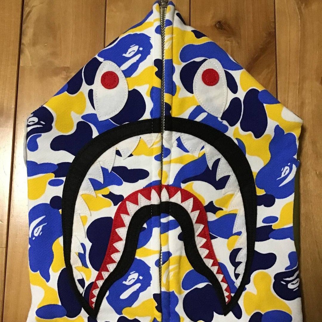 Bape 2010 🔥Shanghai Store Camo🔥 BAPE shark full zip hoodie NIGO Size US M / EU 48-50 / 2 - 4 Thumbnail
