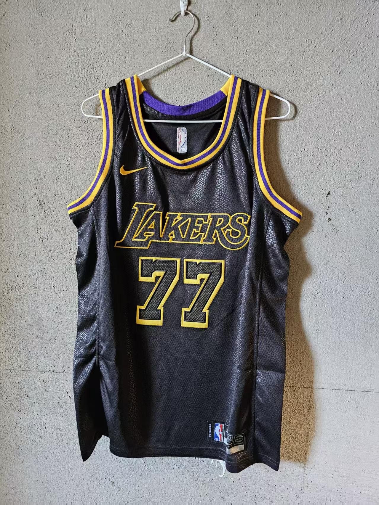 NBA Luka Dončić Jersey Los Angeles Lakers 77 Double Stitched Size US XXL / EU 58 / 5 - 2 Thumbnail