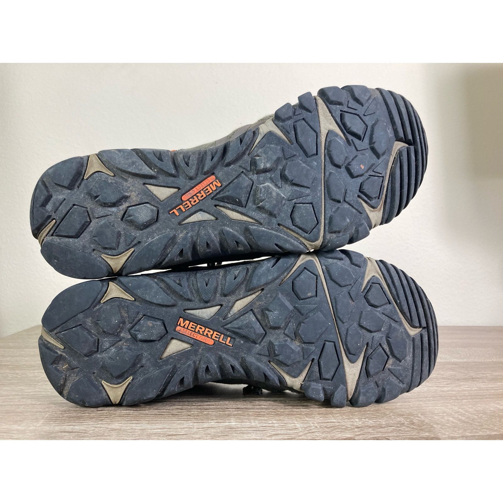 Merrell Merrell Hiking Shoes Boulder Burnt Orange Mens Size 10.5 Size US 10.5 / EU 43-44 - 11 Thumbnail