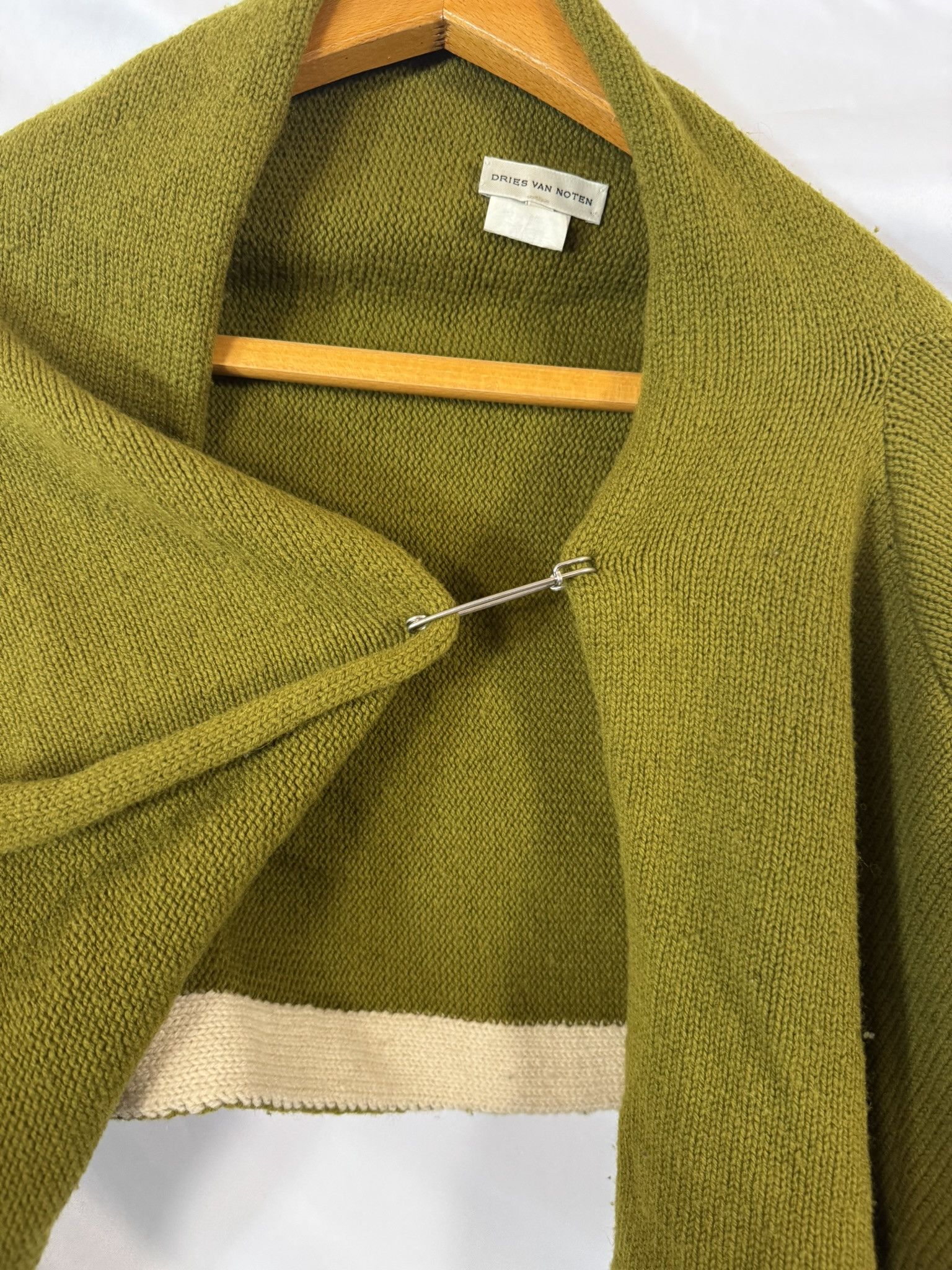 Dries Van Noten DRIES VAN NOTEN ASYMMETRIC ONE-SLEEVE WOOL CARDIGAN Size M / US 6-8 / IT 42-44 - 4 Thumbnail
