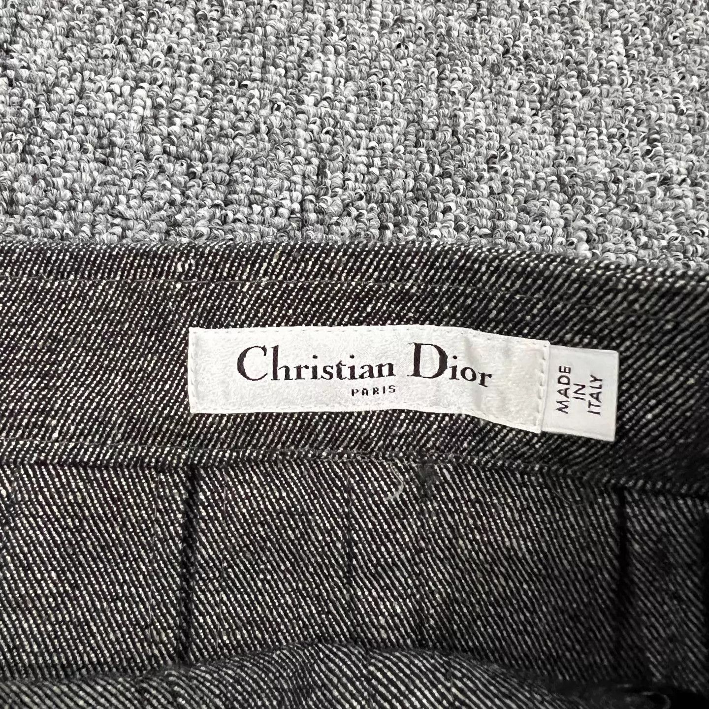 Dior Dior women's gray waist adjust pleated skirt 36 Size 26" / US 2 / IT 38 - 4 Thumbnail