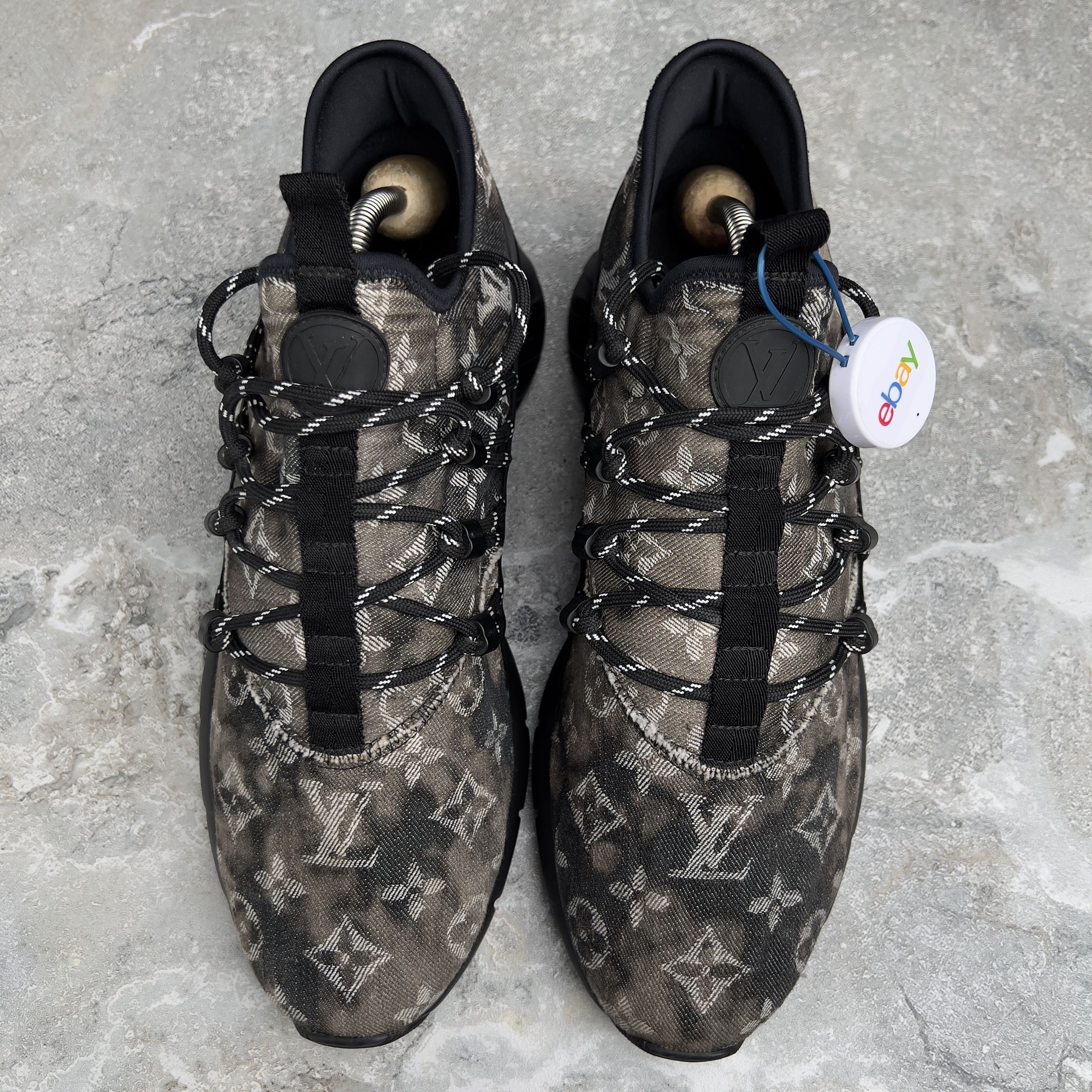 Louis Vuitton Louis Vuitton Fastlane Monogram Sneakers Denim Size US 9 / EU 42 - 4 Thumbnail