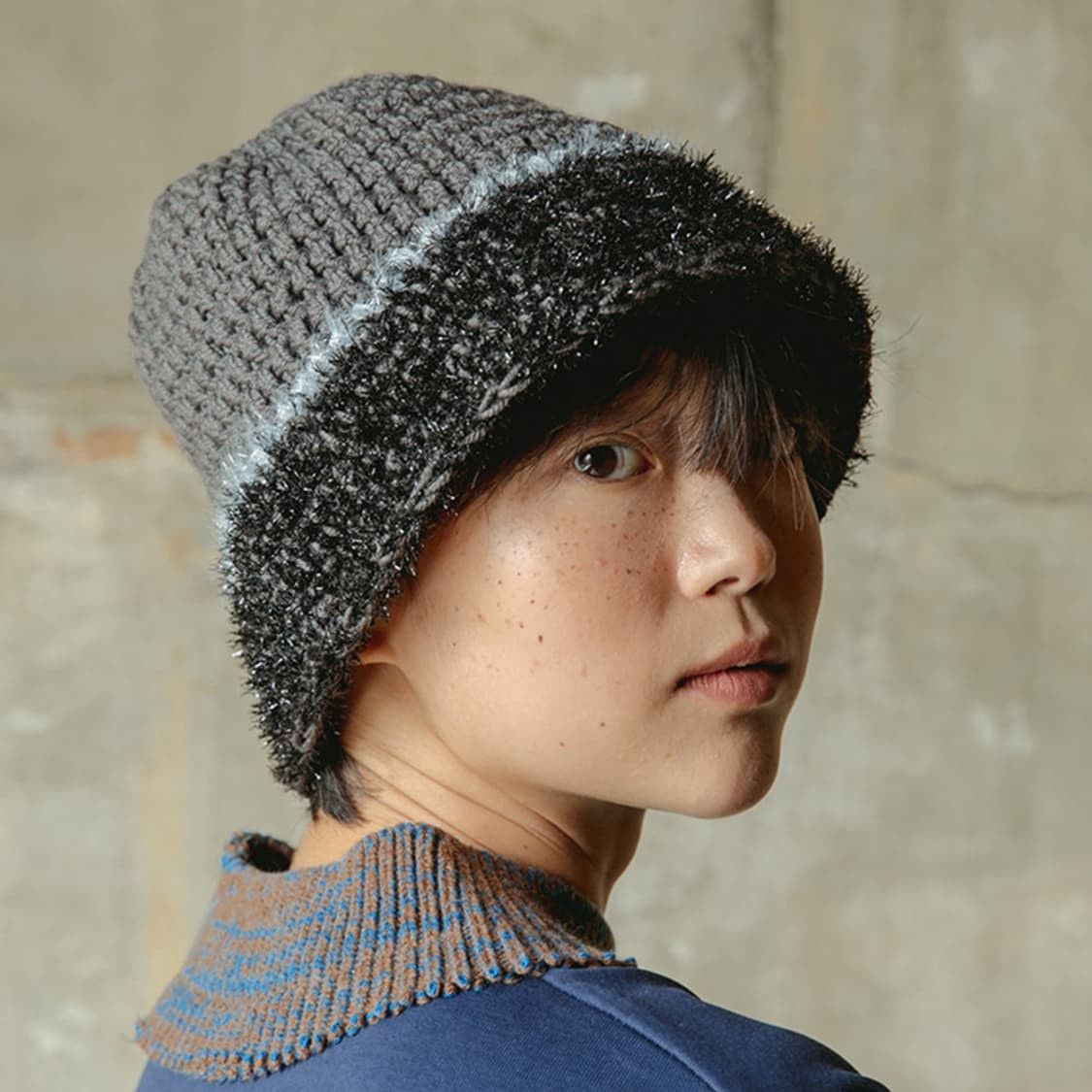 Vintage SOLD OUT Misu a barbe BLACK SPARKLING BUCKET Size ONE SIZE - 3 Thumbnail
