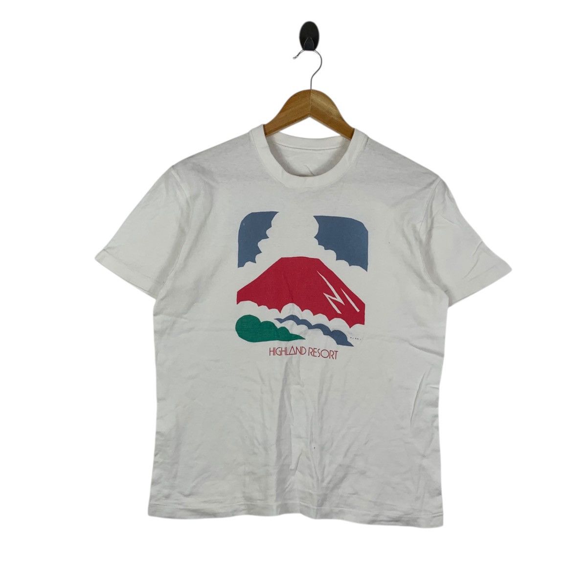 Vintage Vintage 90’ JAPAN FUJI MOUNTAIN Highland Resort Tee Shirt Size S / US 4 / IT 40 - 1 Thumbnail
