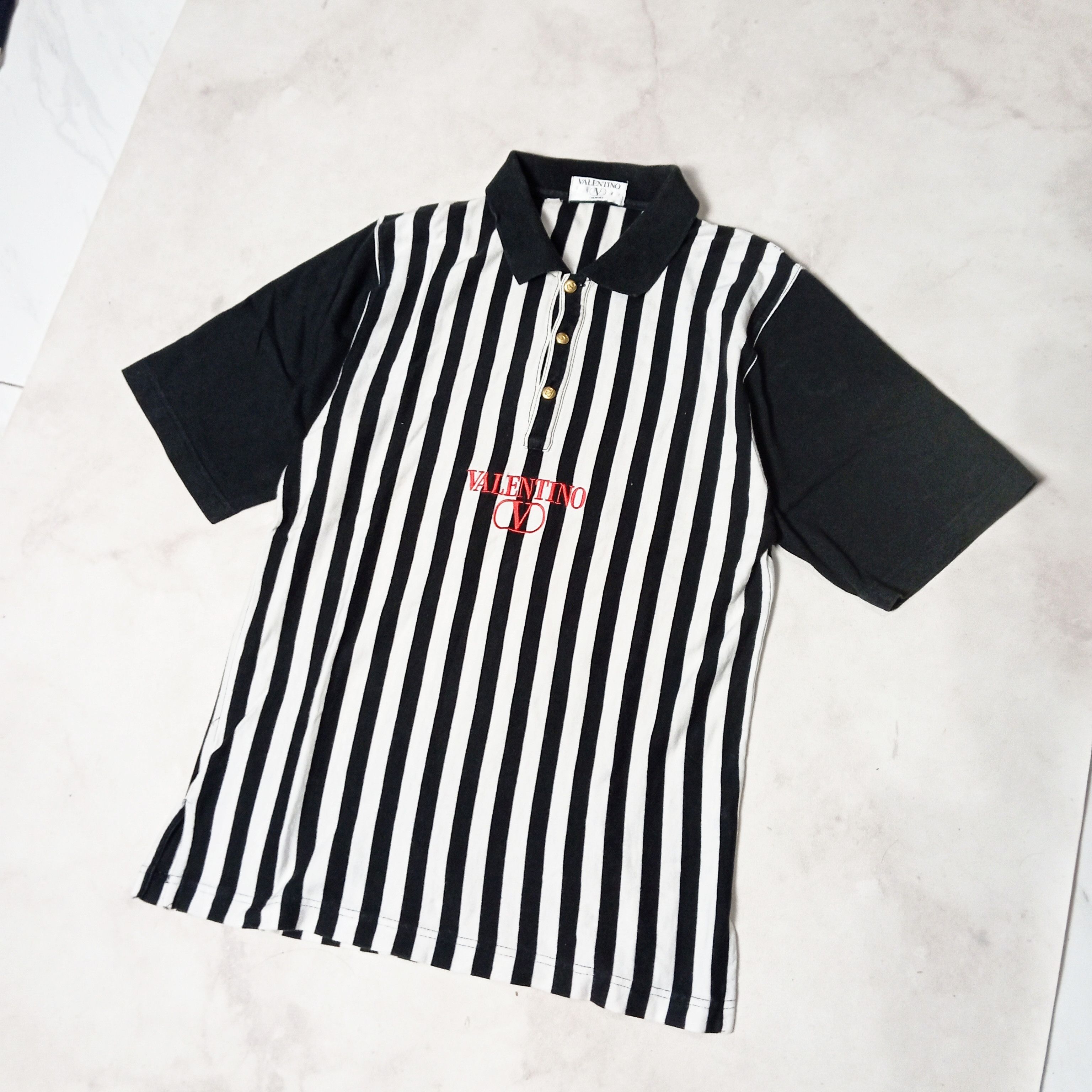 Valentino Vintage Polo Shirt Valentino Chemises Size US L / EU 52-54 / 3 - 1 Thumbnail