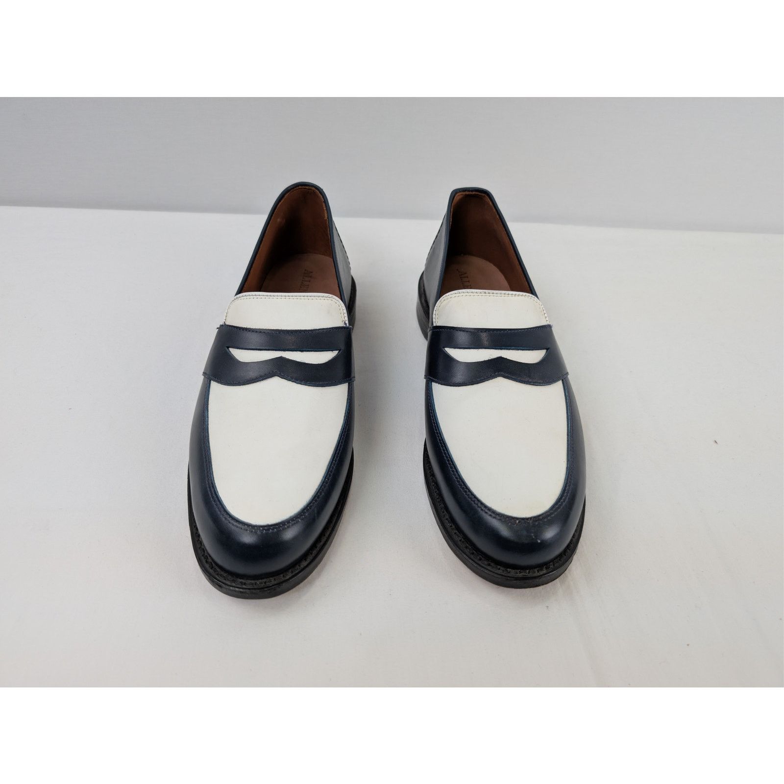 Allen Edmonds o1rshd1 CC20 calfskin leather penny loafer in navy and white Size US 10 / EU 43 - 9 Thumbnail