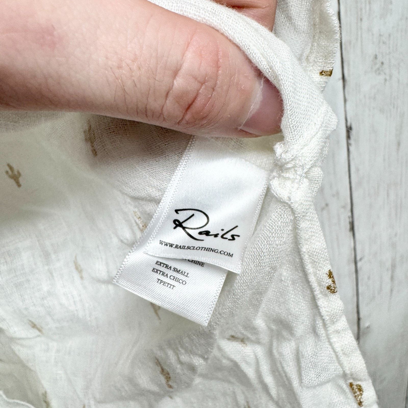 Rails Rails Size XS Linen Cactus Short Sleeve Button Down Blouse Size XS / US 0-2 / IT 36-38 - 5 Thumbnail