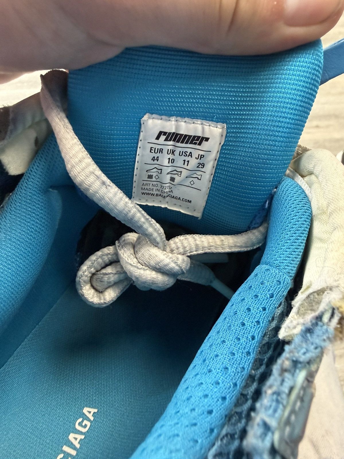 Balenciaga Balenciaga Runner Blue/White - Distressed Graffiti Size US 11 / EU 44 - 7 Thumbnail