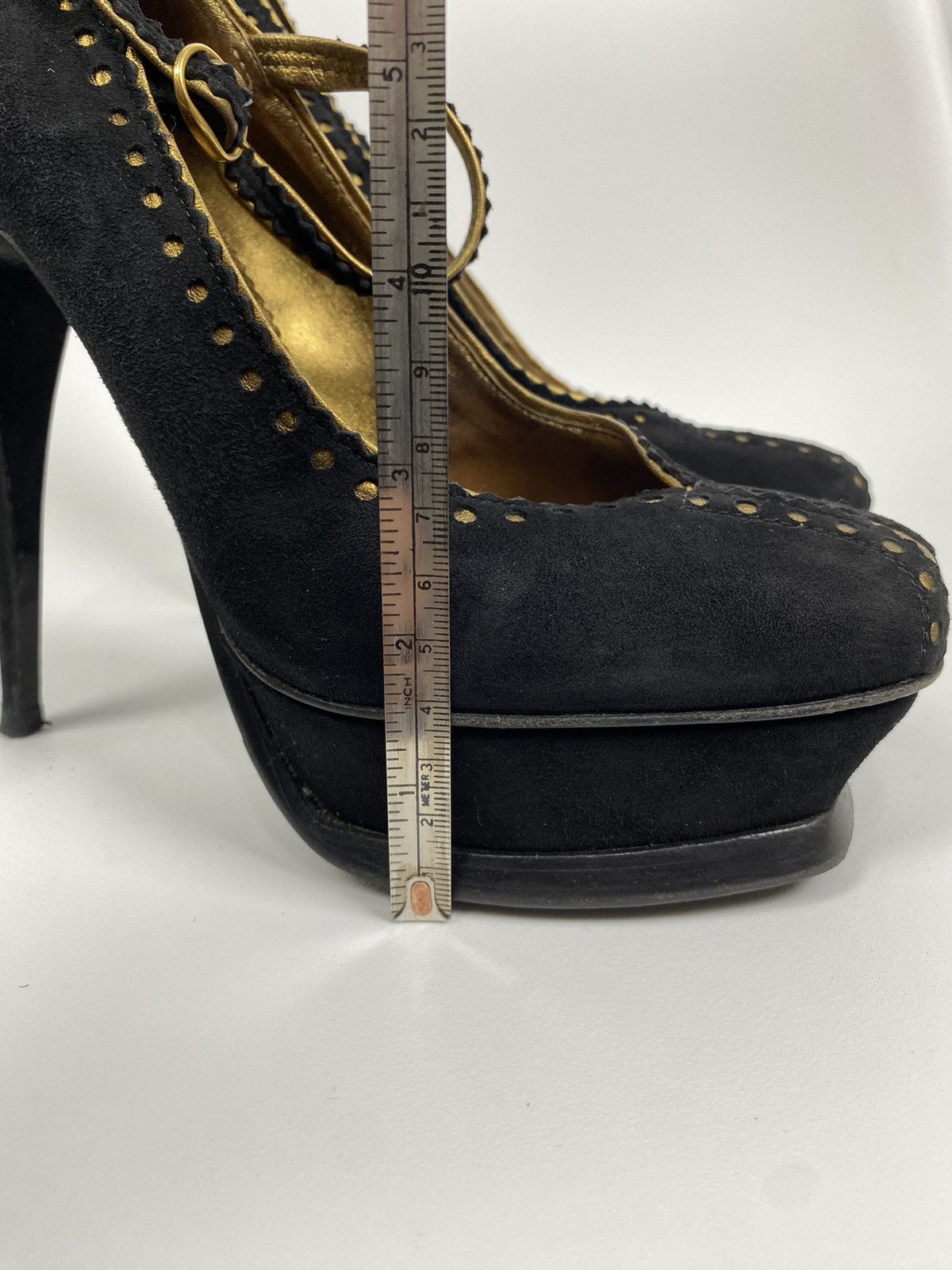 Yves Saint Laurent Yves Saint Laurent Suede Platform Heels size 39 Size US 8 / IT 38 - 13 Thumbnail