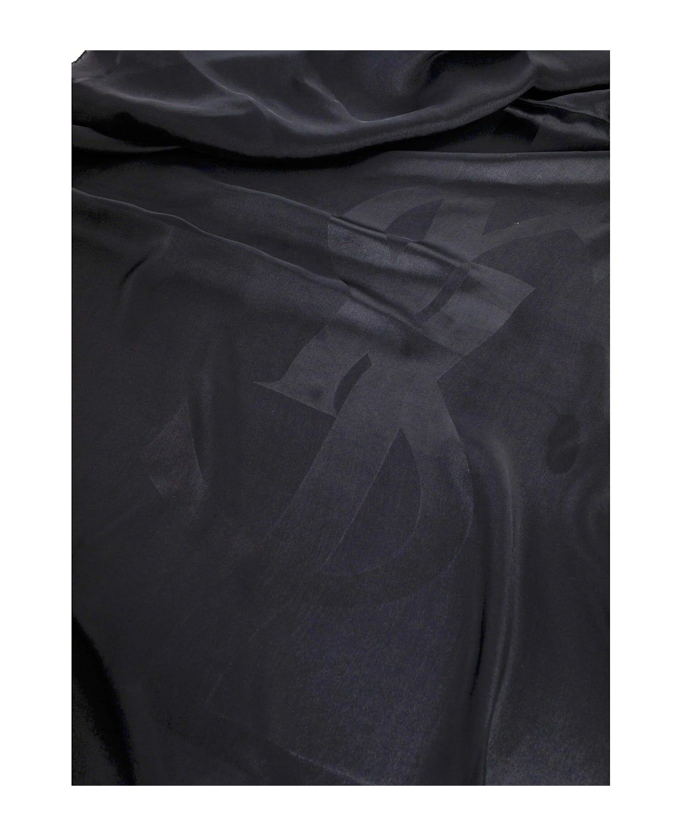 Saint Laurent Paris oc11z0126 785103 Size: OS / Grand Carre Scarve in Black Size ONE SIZE - 2 Thumbnail