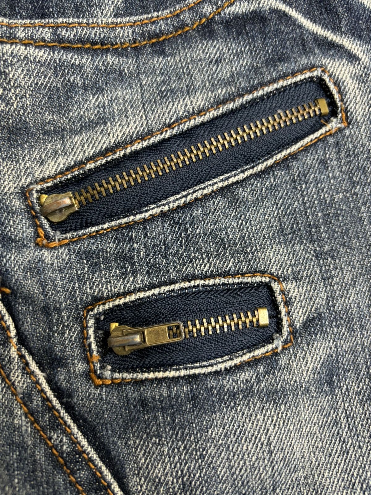 Seditionaries 💥Twsted Leg Double Waist💥Very Rare C.ien Zipper Denim F484 Size US 31 - 11 Thumbnail