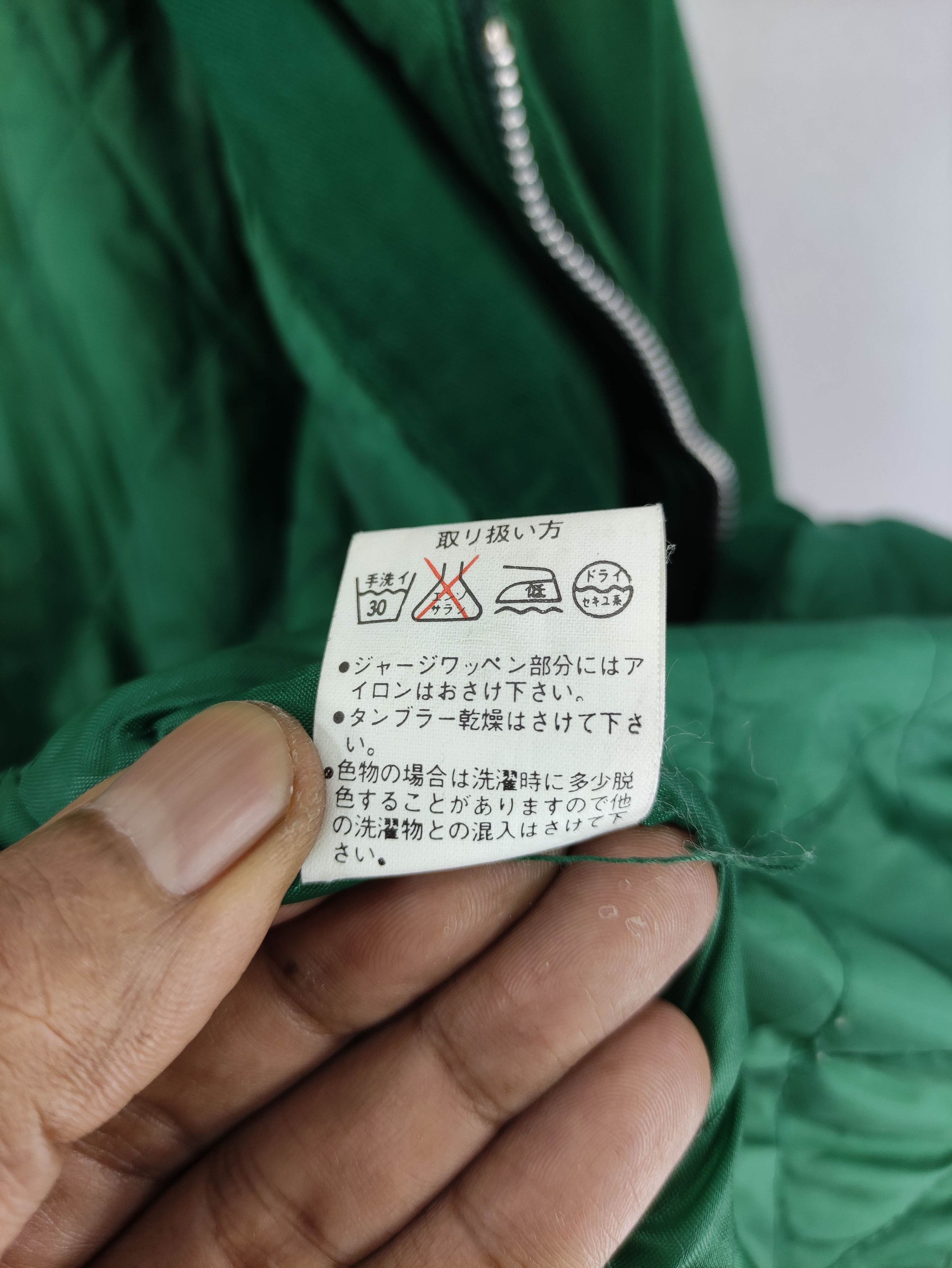 Japanese Brand Vintage Be-Hot Bomber Jacket Embroidered Logo Zipper Size US L / EU 52-54 / 3 - 11 Thumbnail