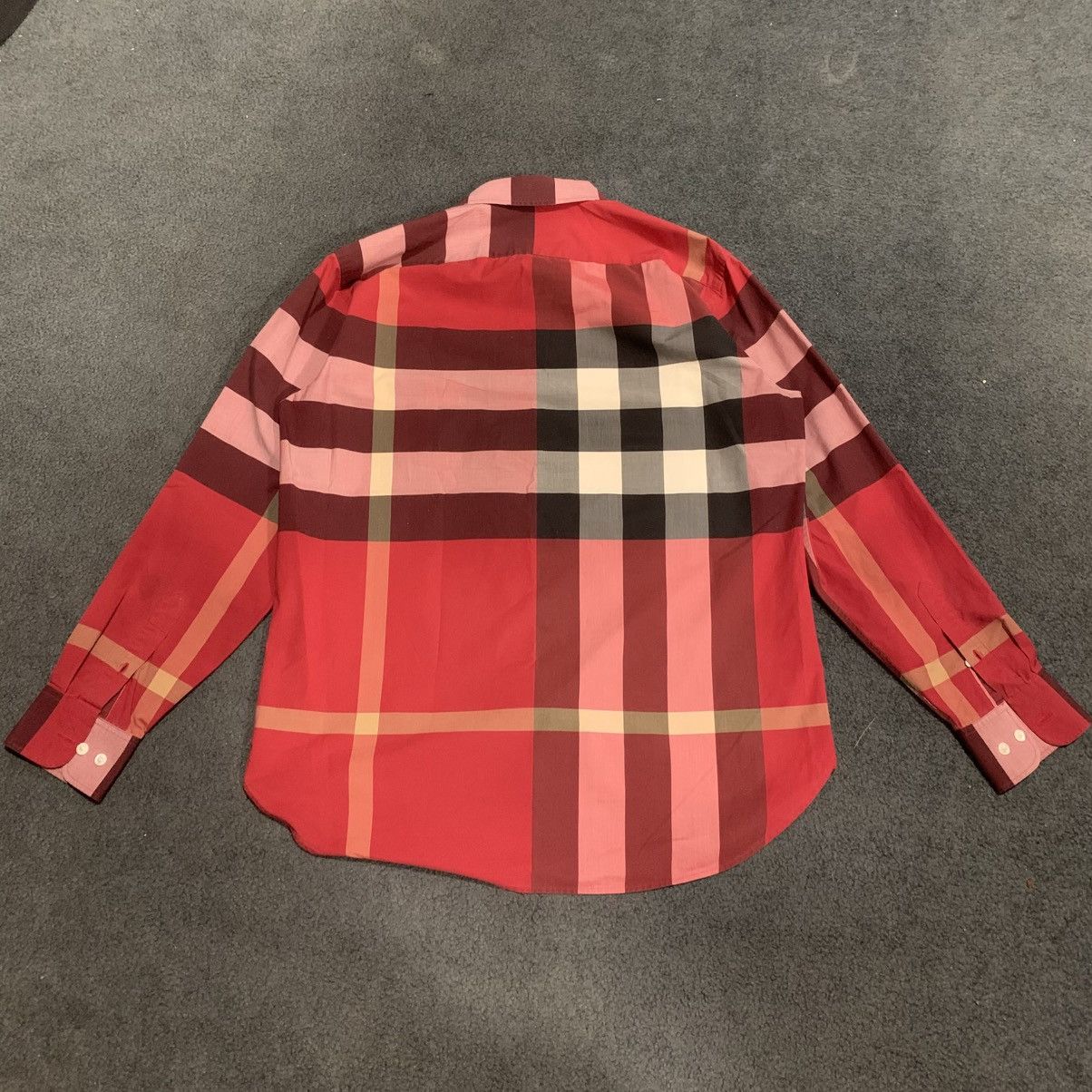Burberry BURBERRY LONG SLEVES NOVA CHECK BUTTON UP SHIRT Size US M / EU 48-50 / 2 - 2 Thumbnail