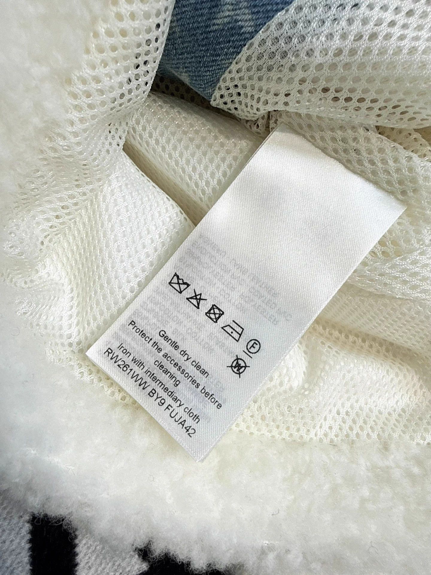 Louis Vuitton LV hooded jacket white teddy lamb wool denim blue logo Size XXS / US 00 / IT 34 - 6 Thumbnail