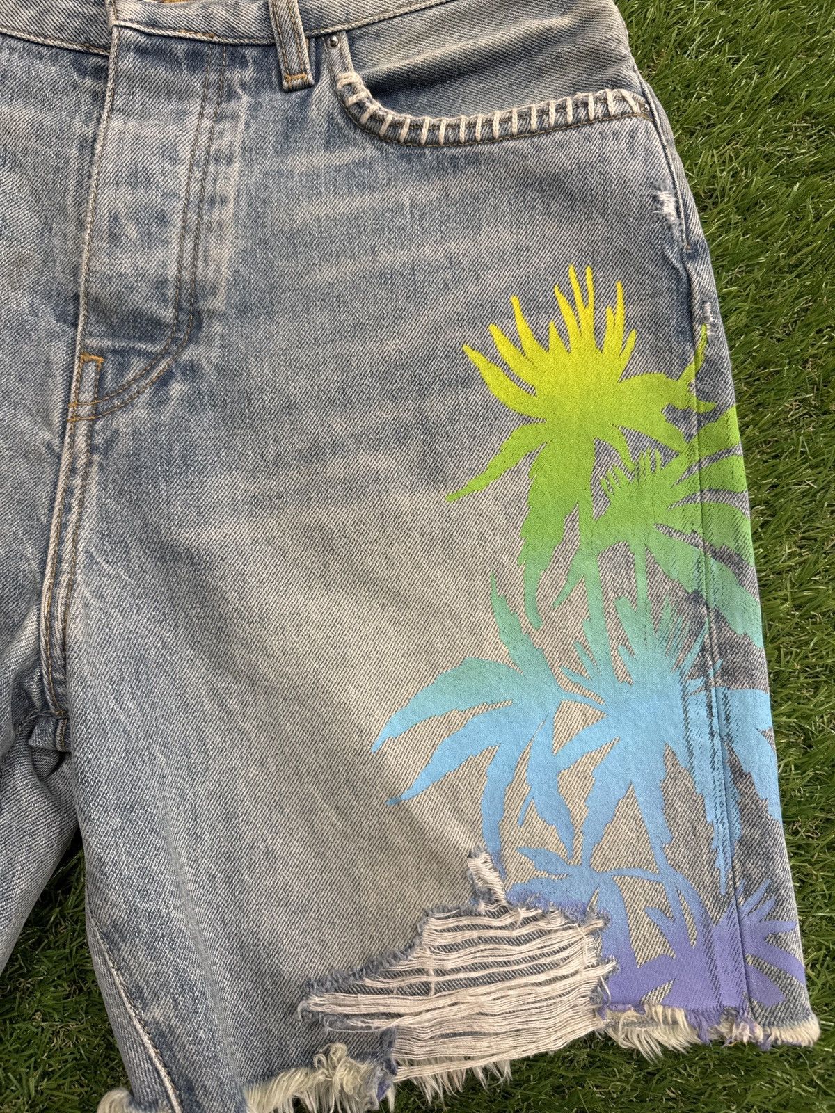 Amiri AMIRI PATCHWORK EMBROIDERED DENIM SHORTS Size US 28 / EU 44 - 2 Thumbnail
