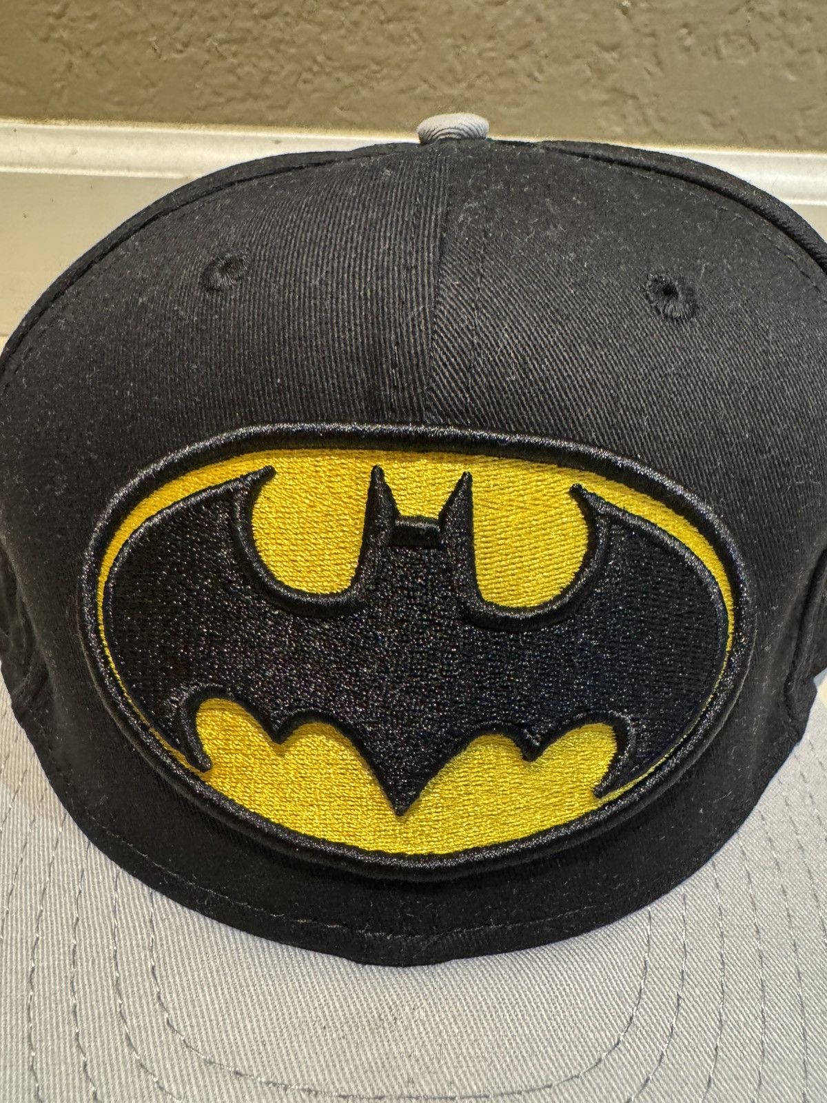 New Era Vintage 2008 Batman New Era Cap Grey Black Yellow Snapback Size ONE SIZE - 2 Thumbnail